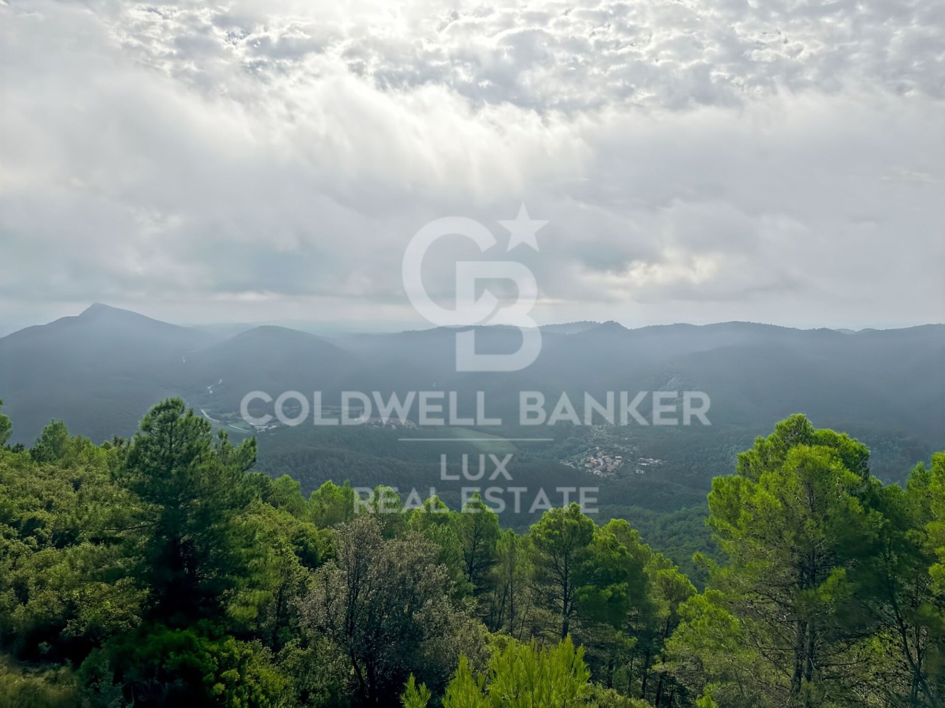 Land in Girona, Spanien 2209727 m2 Nr. 157822