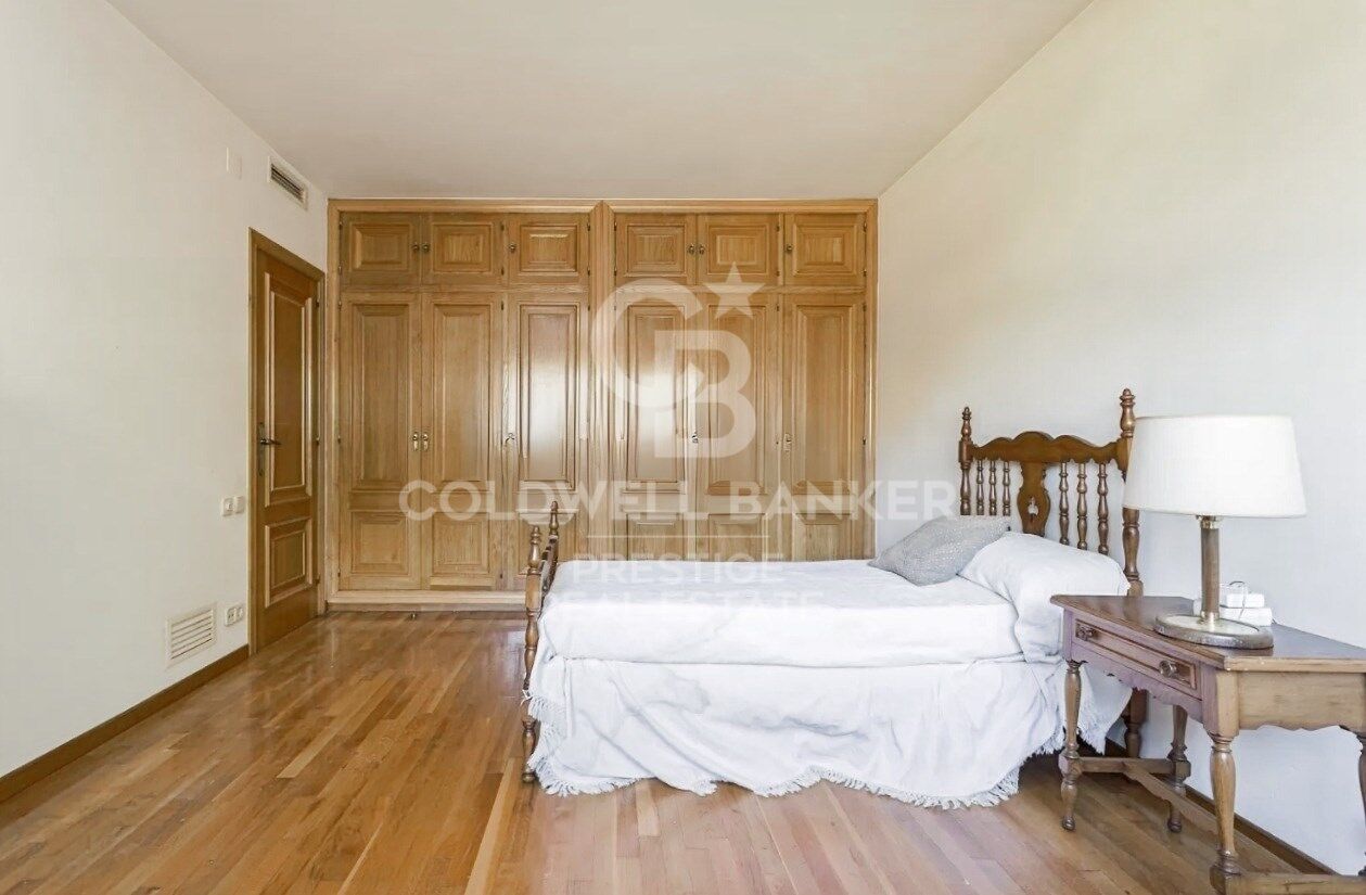 Dom w Esplugues de Llobregat, Barcelona, Hiszpania 5 sypialni,  nr 160240