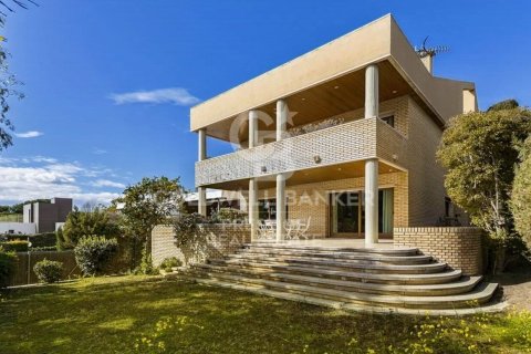 Māja Esplugues de Llobregat, Barcelona, Spānijā 5 istabas,  Nr. 160240
