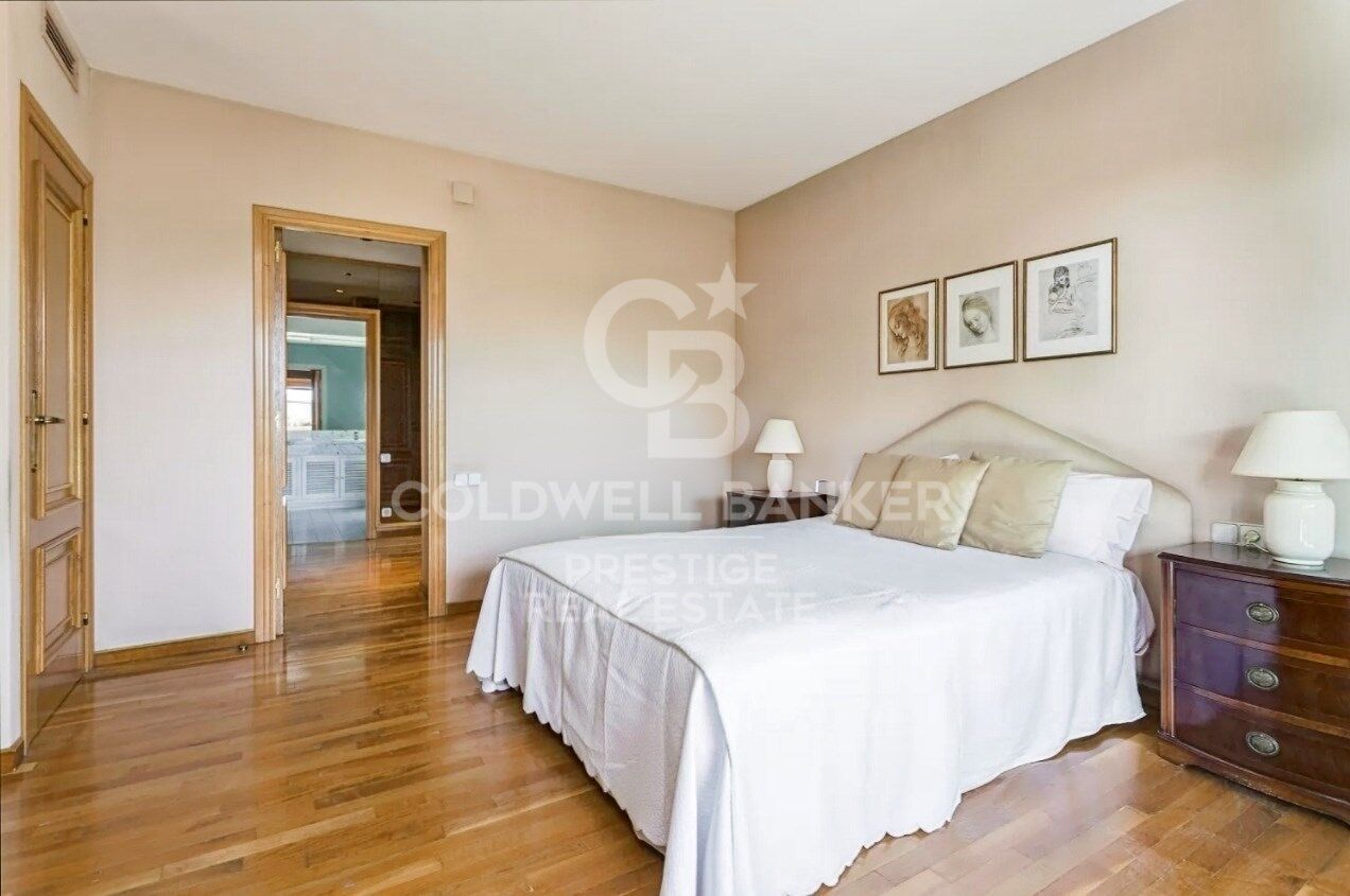 Dom w Esplugues de Llobregat, Barcelona, Hiszpania 5 sypialni,  nr 160240