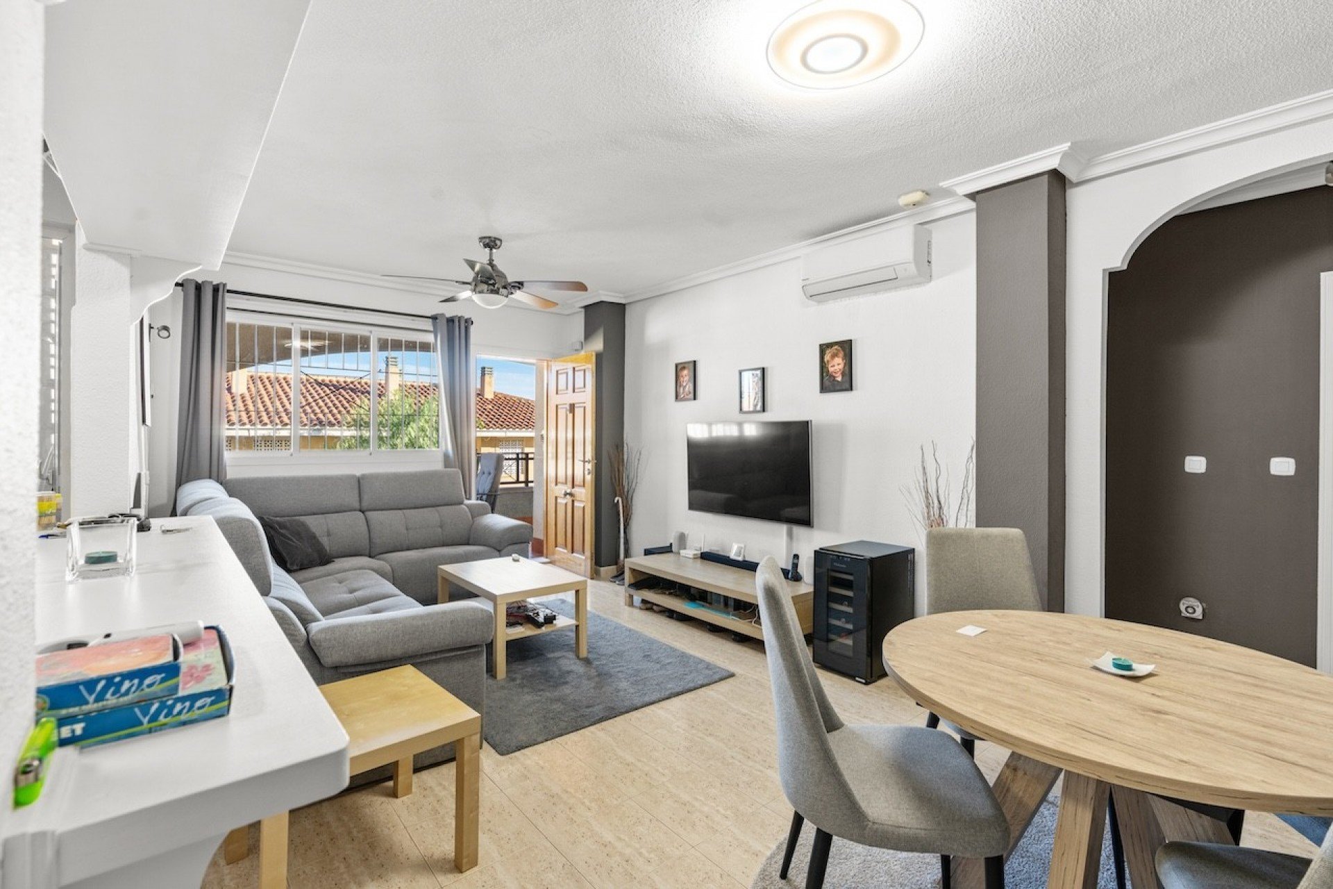 Apartamento en Gran Alacant, Alicante, España 2 dormitorios, 63 m2 No. 160659