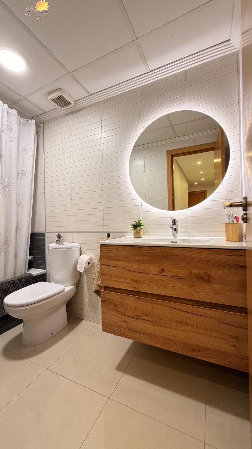 Apartment à Torrevieja, Alicante, Espagne 1 chambre, 67 m2 No. 183031