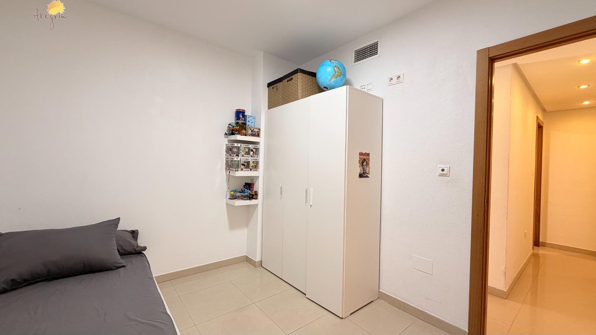 Apartment à Torrevieja, Alicante, Espagne 1 chambre, 67 m2 No. 183031