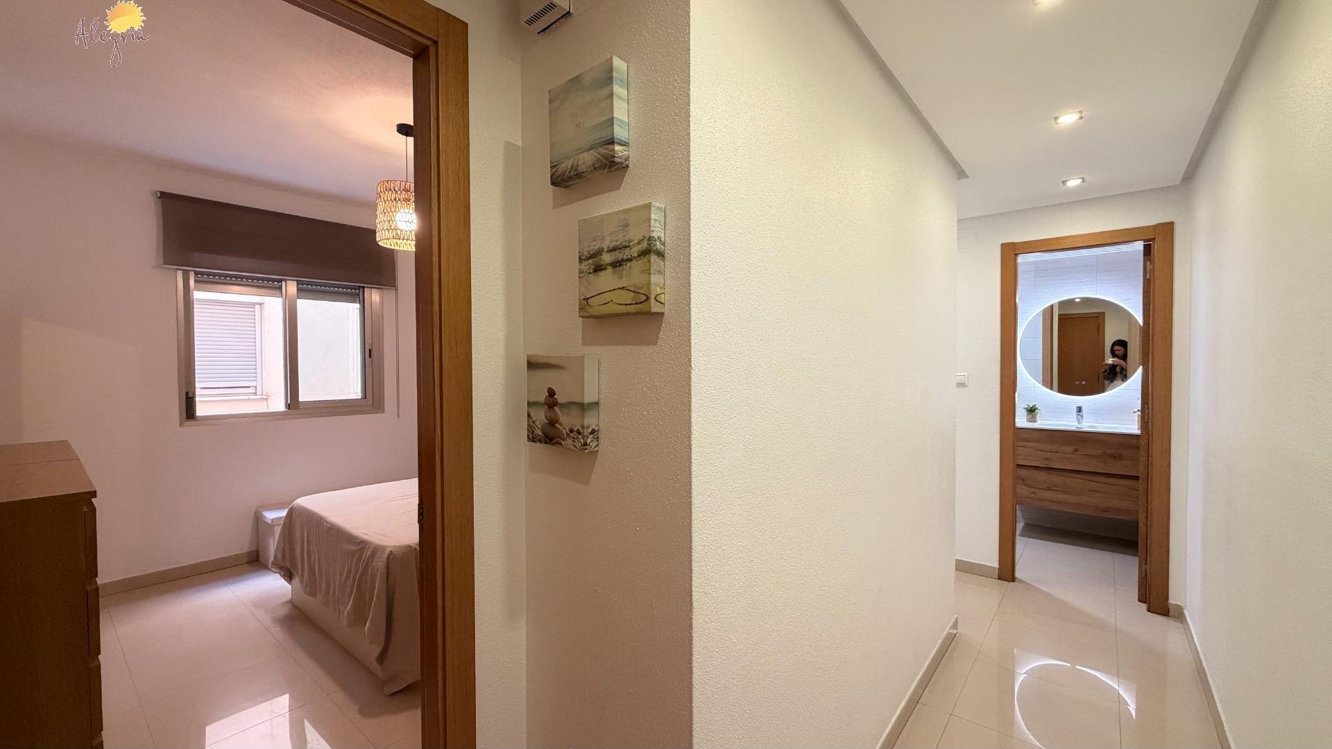 Apartment à Torrevieja, Alicante, Espagne 1 chambre, 67 m2 No. 183031