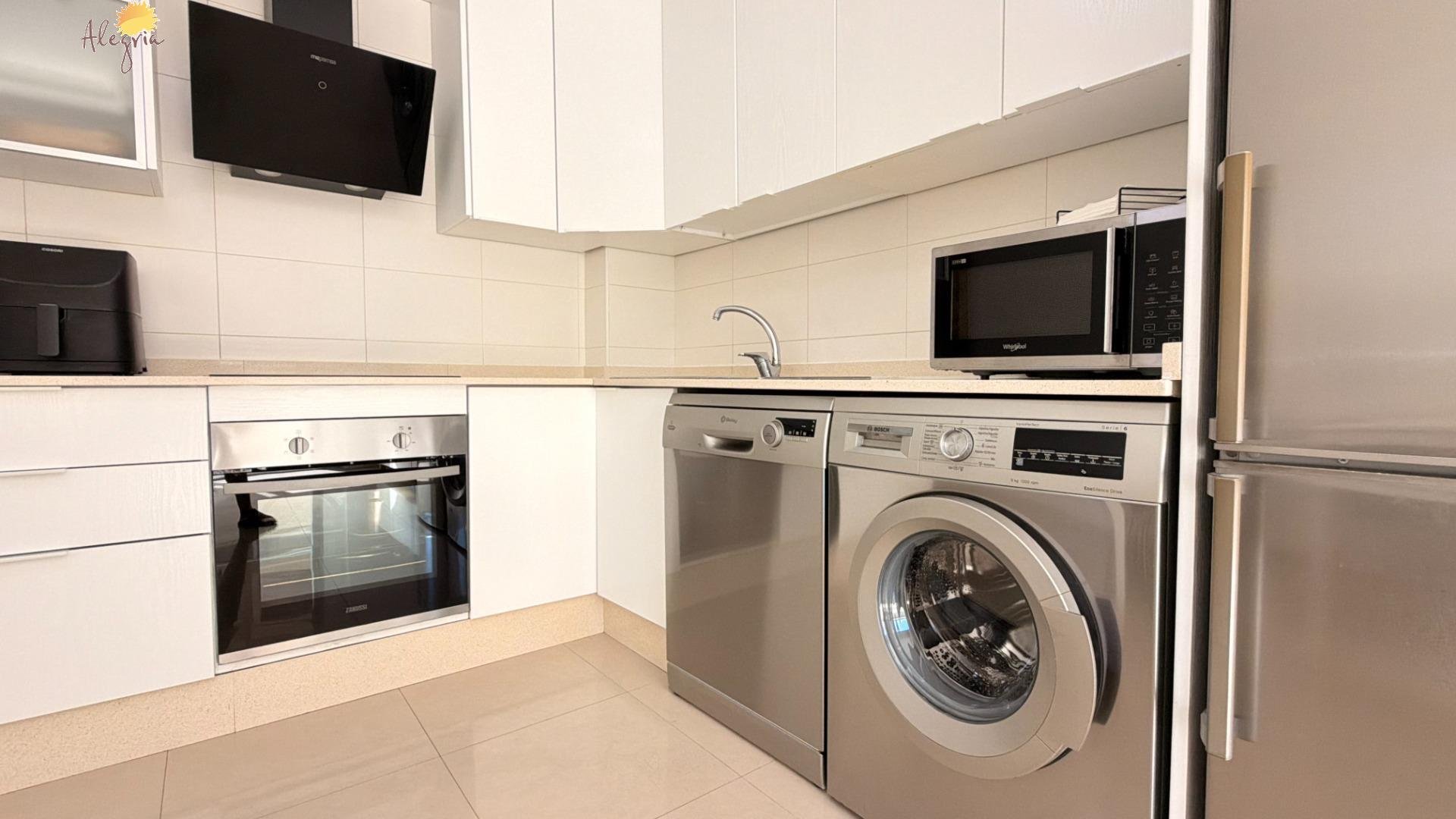 Apartment à Torrevieja, Alicante, Espagne 1 chambre, 67 m2 No. 183031