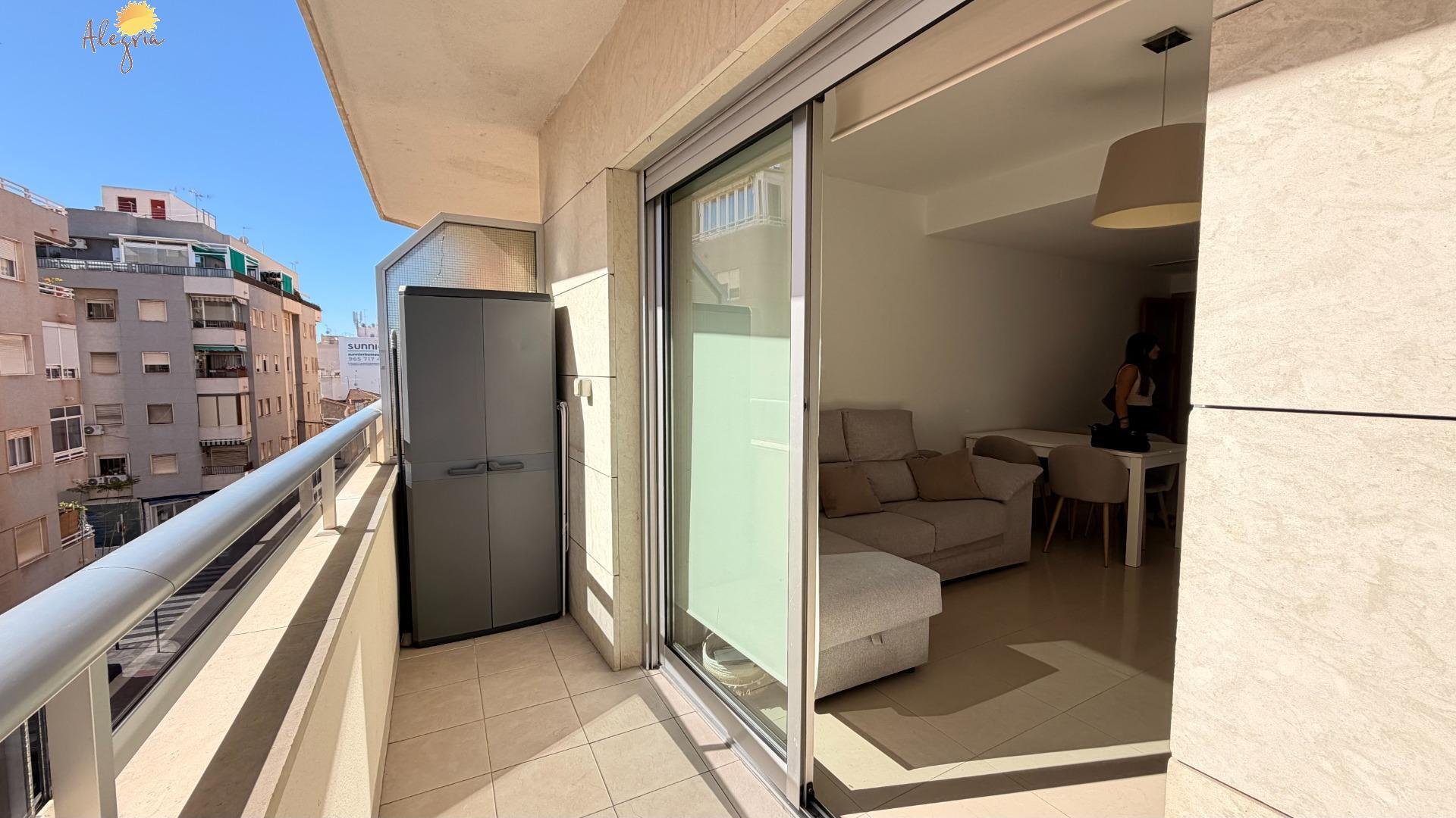 Apartment à Torrevieja, Alicante, Espagne 1 chambre, 67 m2 No. 183031