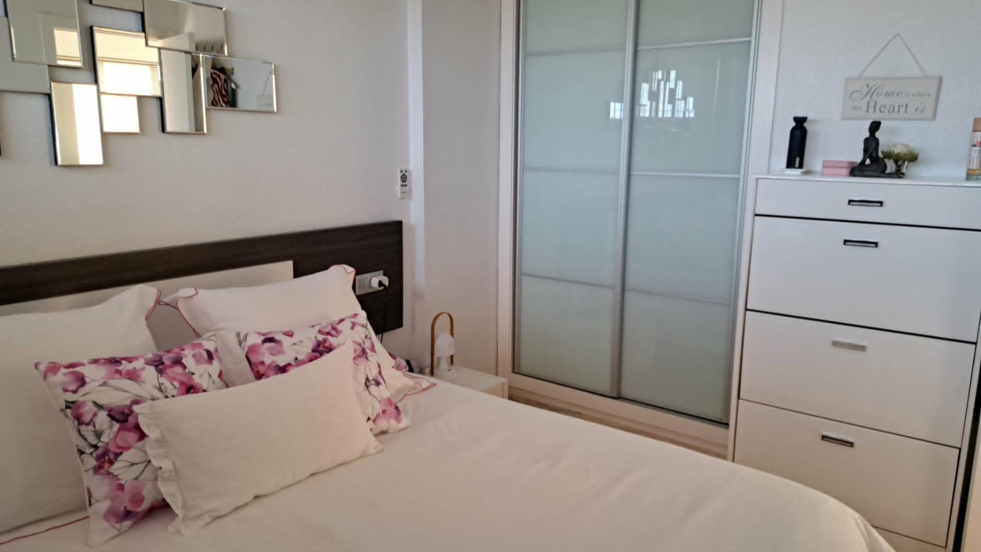 Appartamento a La Veleta, Alicante, Spagna 1 camera da letto, 49 mq. N° 183037