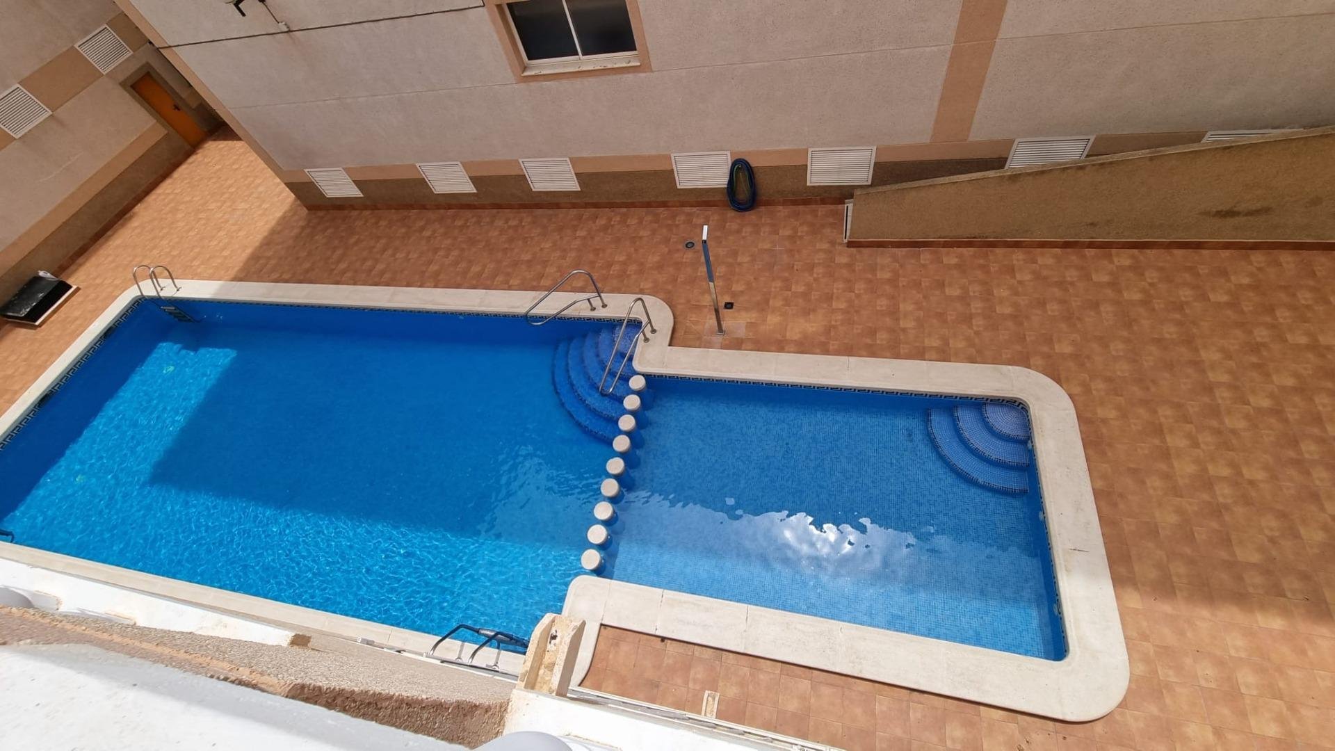 Huoneisto Torrevieja, Alicante, Espanja 2 makuuhuonetta, 57 m2 No. 183036