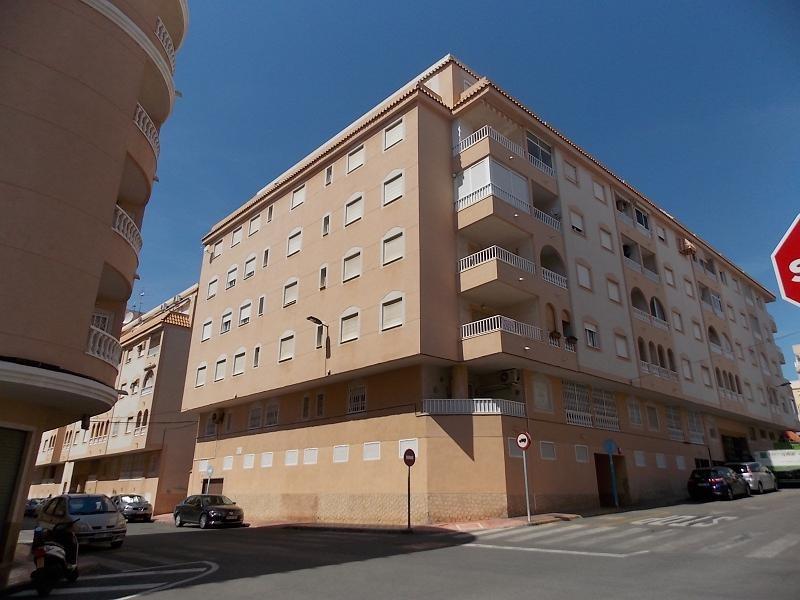 Huoneisto Torrevieja, Alicante, Espanja 2 makuuhuonetta, 57 m2 No. 183036