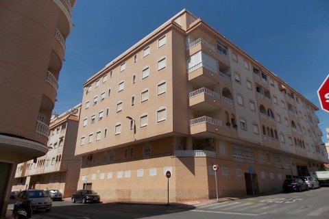 Apartment in Torrevieja, Alicante, Spain 2 bedrooms, 57 sq.m. No. 183036