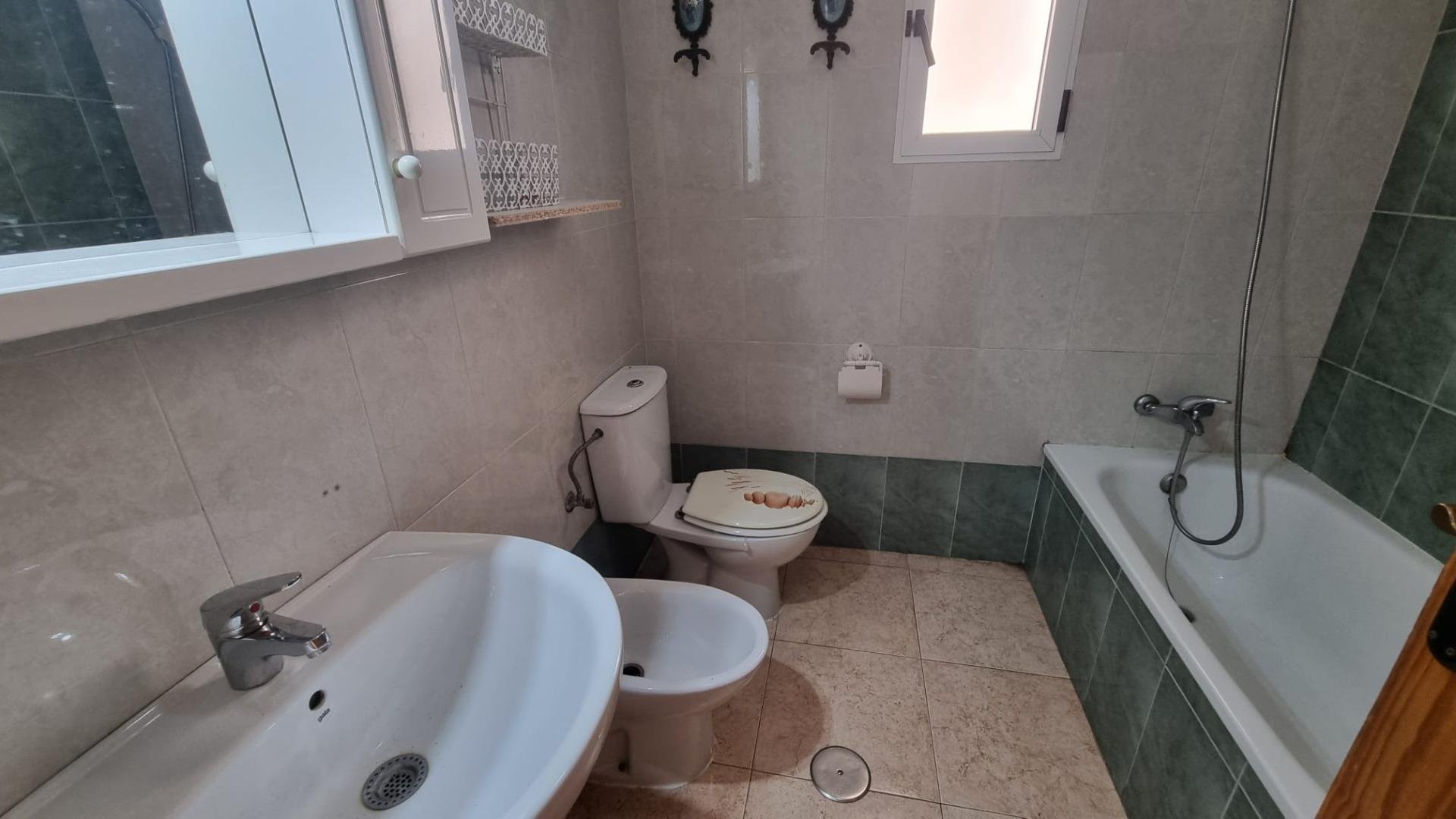Huoneisto Torrevieja, Alicante, Espanja 2 makuuhuonetta, 57 m2 No. 183036