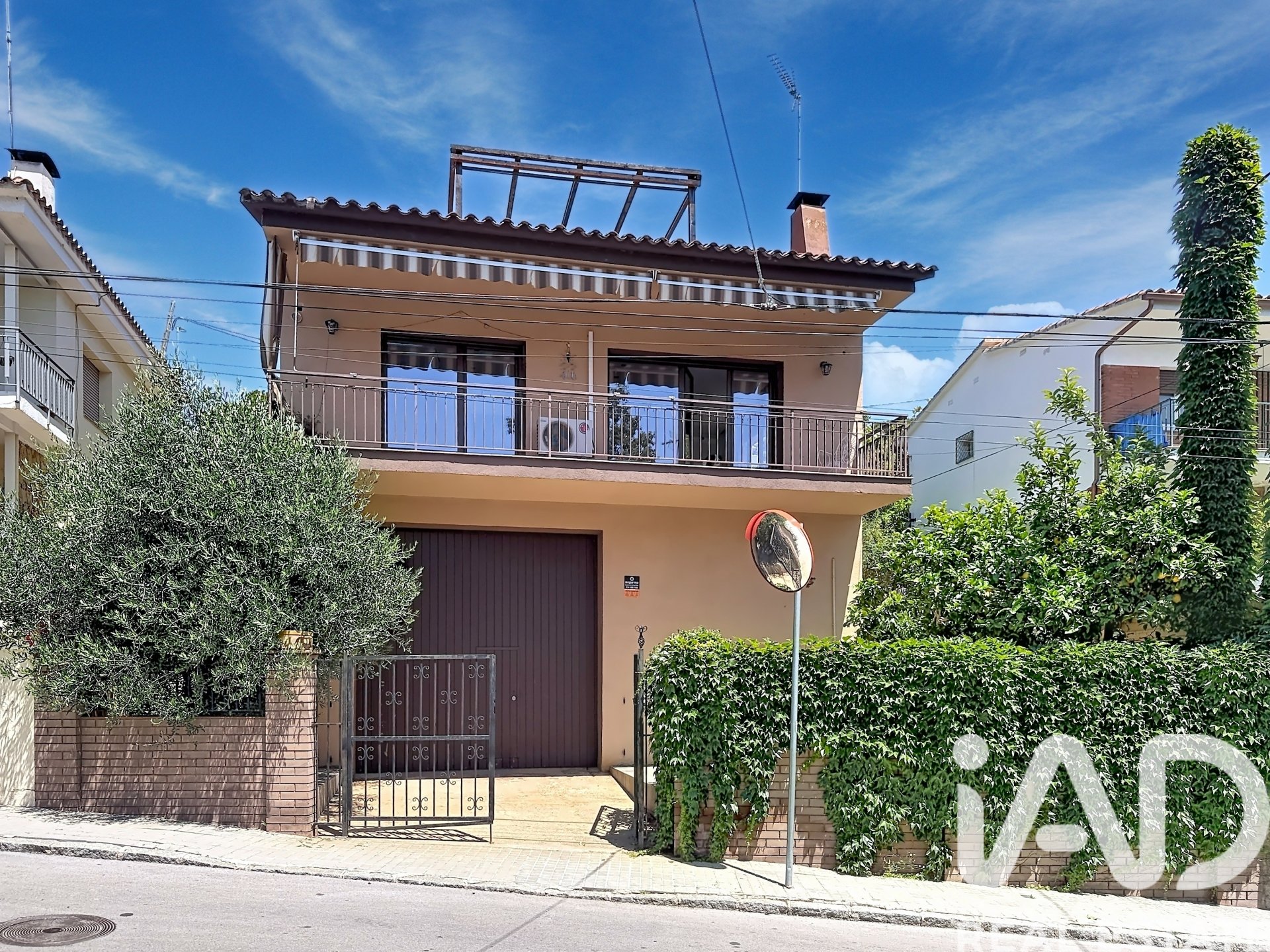 Hus i Premia De Dalt, Barcelona, Spanien 5 sovrum, 250 kvm. Nr. 172270