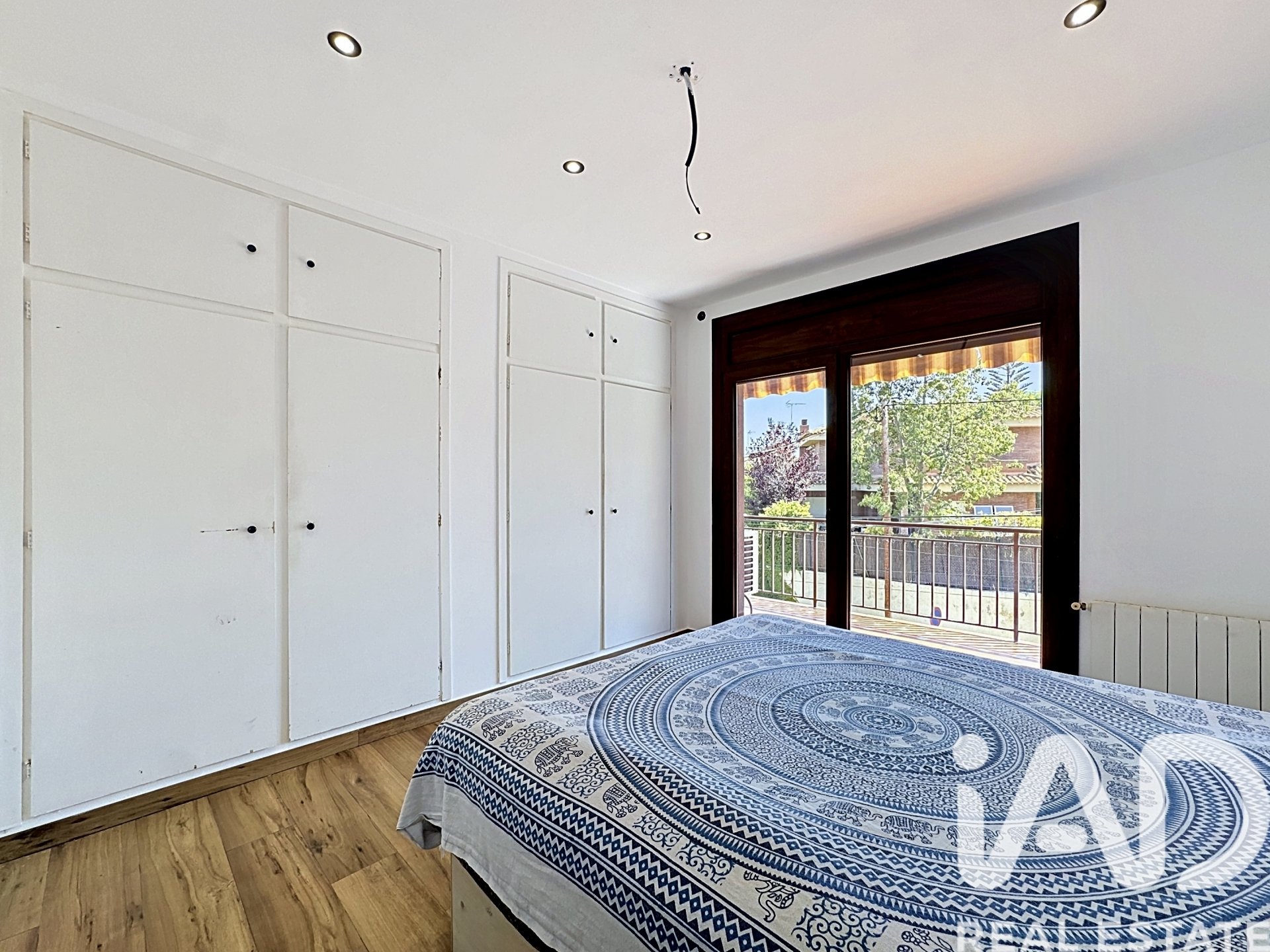 Hus i Premia De Dalt, Barcelona, Spanien 5 sovrum, 250 kvm. Nr. 172270