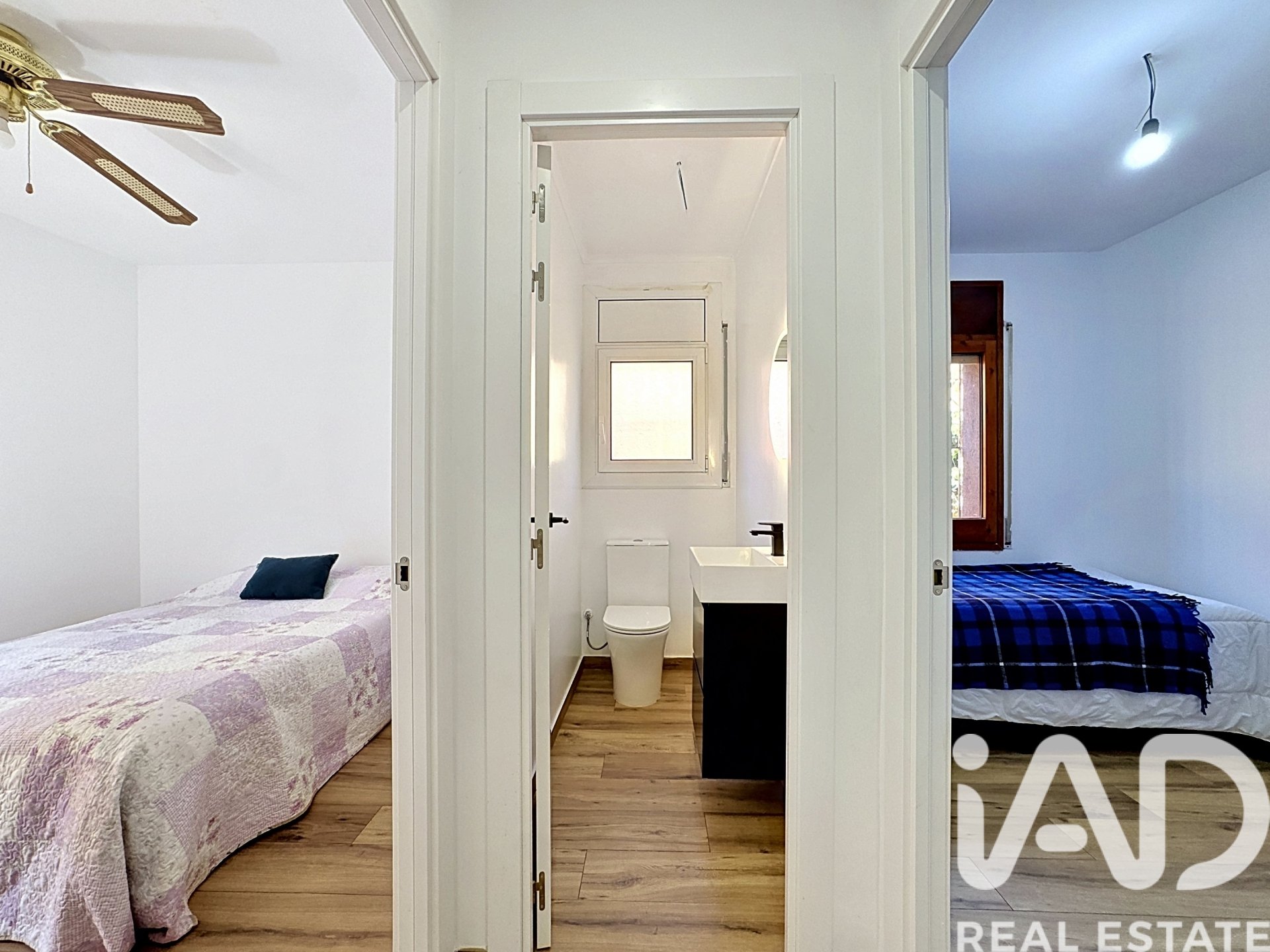 Hus i Premia De Dalt, Barcelona, Spanien 5 sovrum, 250 kvm. Nr. 172270