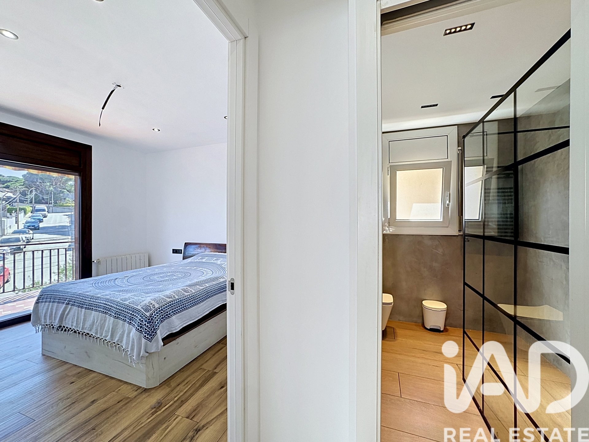 Hus i Premia De Dalt, Barcelona, Spanien 5 sovrum, 250 kvm. Nr. 172270