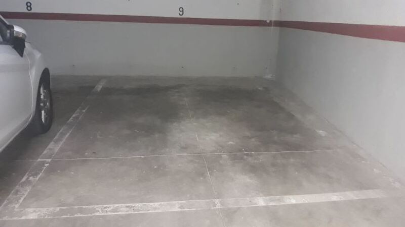 Garage a Santa Margarida i els Monjos, Barcelona, Spagna 34 mq. N° 191515