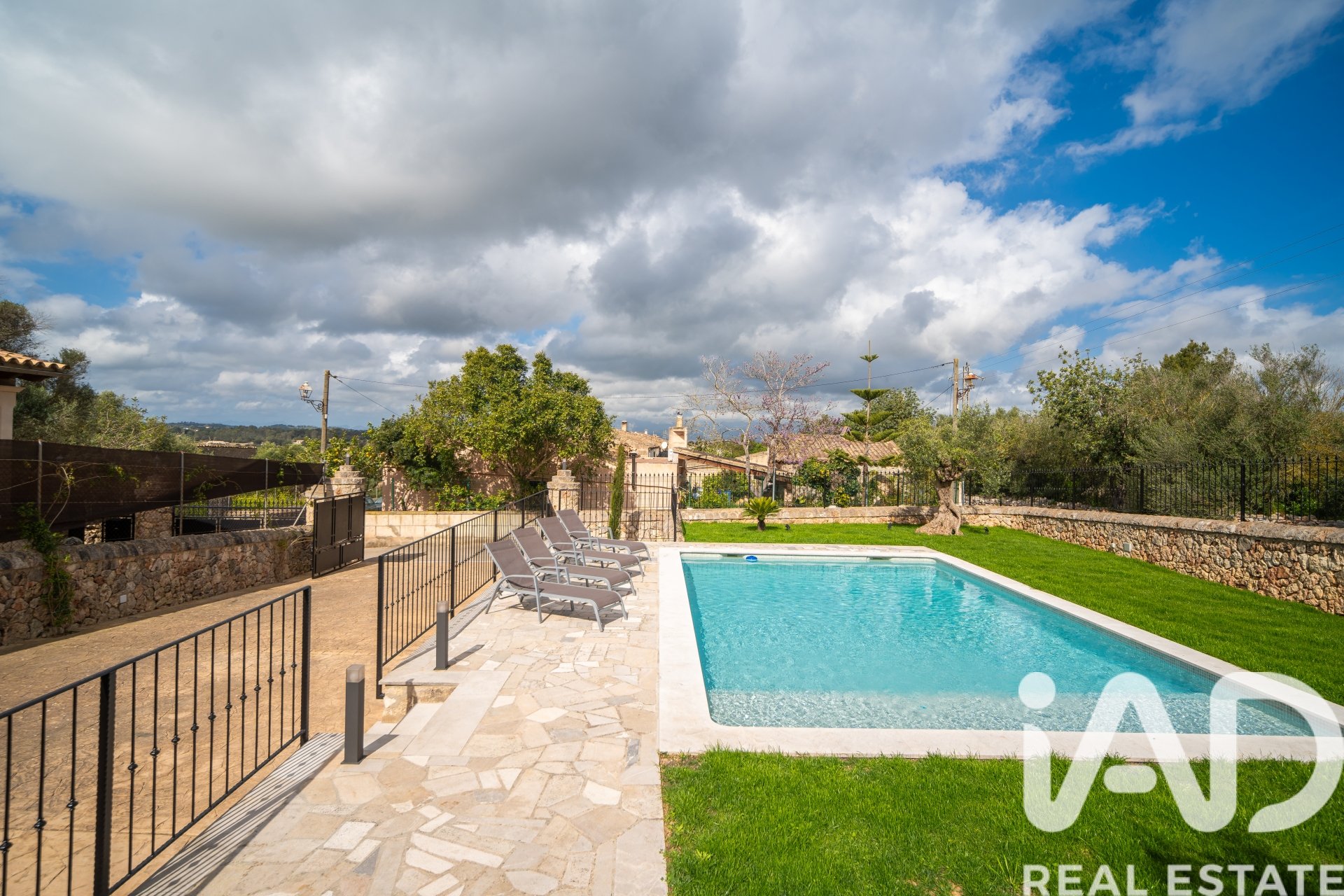 Māja Sineu, Mallorca, Spānijā 3 istabas, 370 m2 Nr. 172780