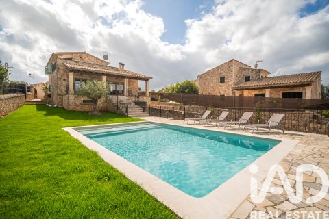 Hus i Sineu, Mallorca, Spanien 3 sovrum, 370 kvm. Nr. 172780