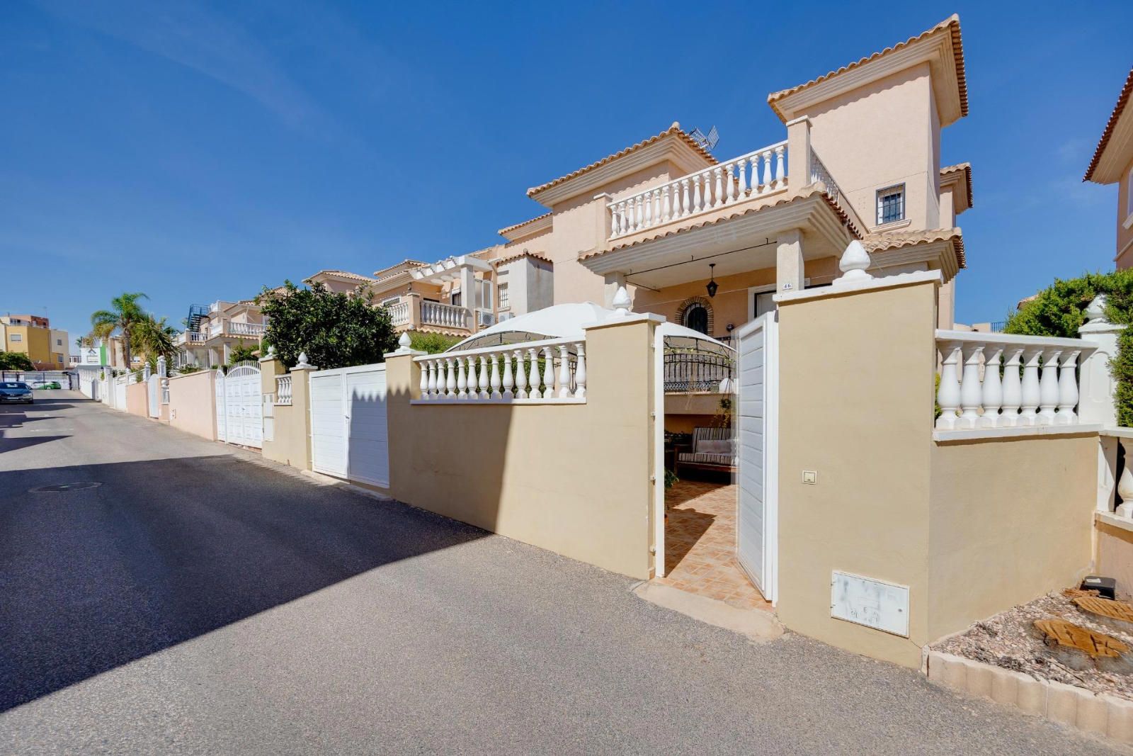 Villa a Los Altos, Alicante, Spagna 3 camere da letto, 183 mq. N° 117246
