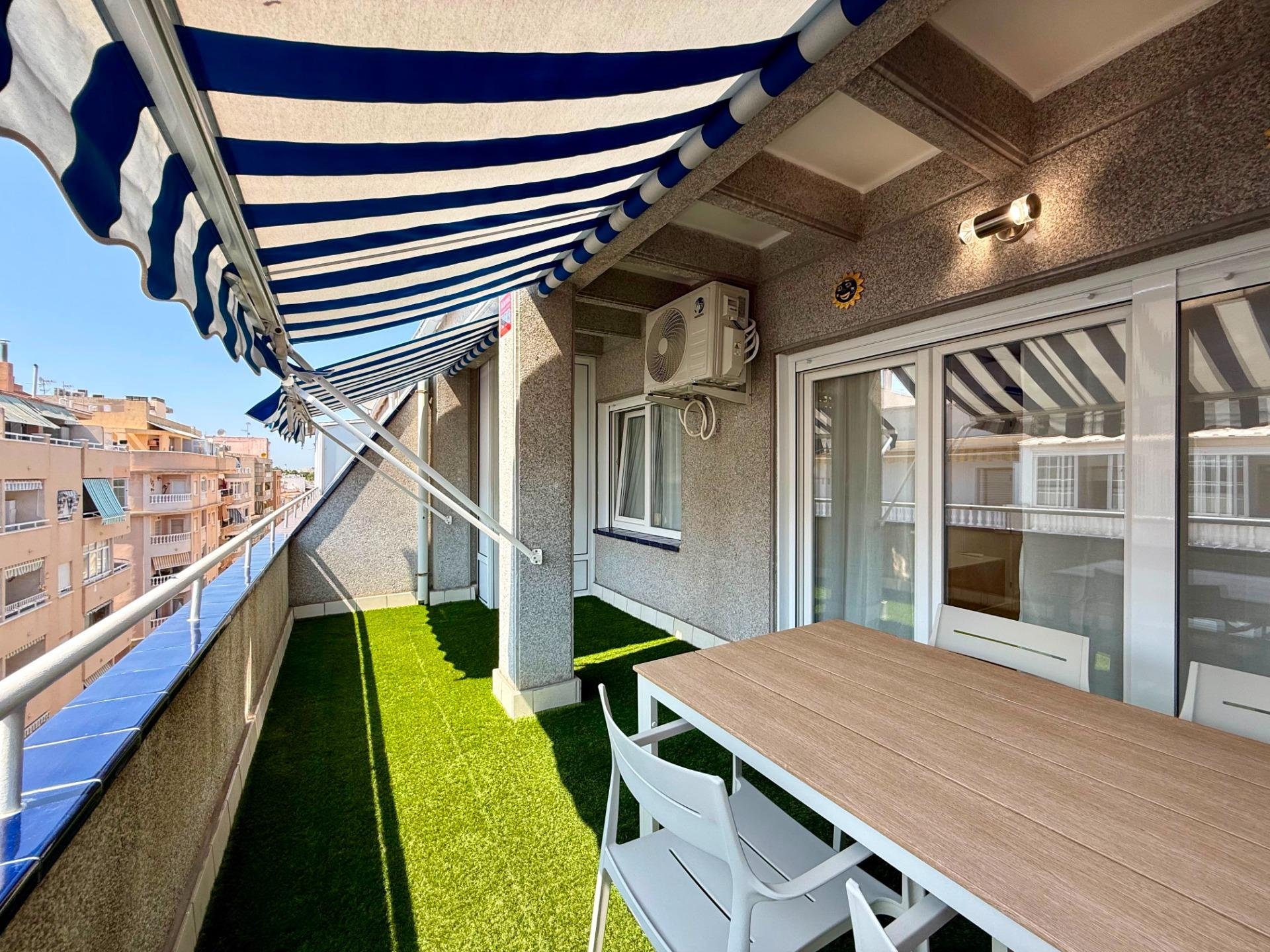 Dzīvoklis Torrevieja, Alicante, Spānijā 2 istabas, 66 m2 Nr. 190128