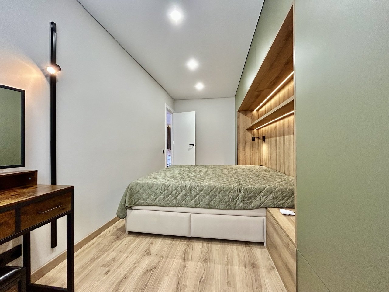Apartamento en Torrevieja, Alicante, España 2 dormitorios, 56 m2 No. 190129