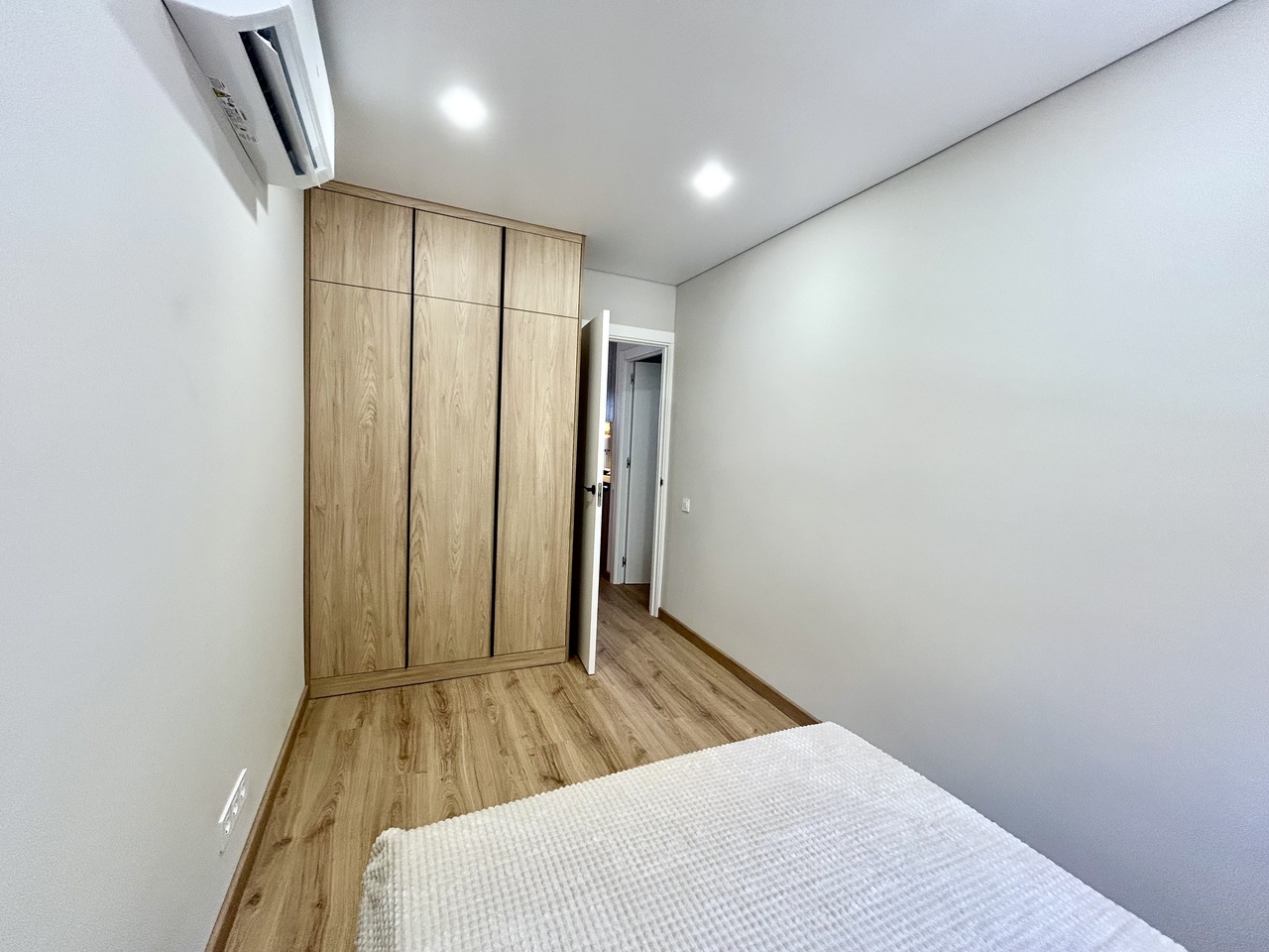 Apartamento en Torrevieja, Alicante, España 2 dormitorios, 56 m2 No. 190129