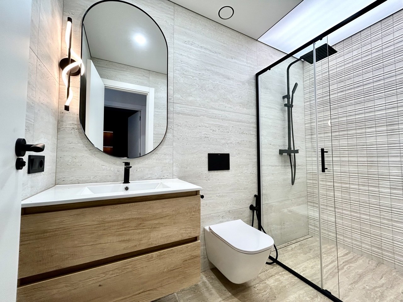 Apartamento en Torrevieja, Alicante, España 2 dormitorios, 56 m2 No. 190129