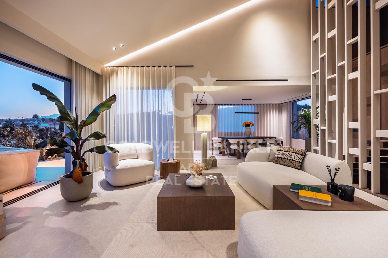 Villa in Marbella, Malaga, Spain 5 bedrooms,  No. 157480