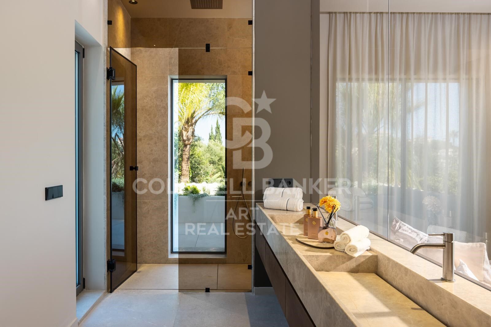 Villa in Marbella, Malaga, Spain 5 bedrooms,  No. 157480