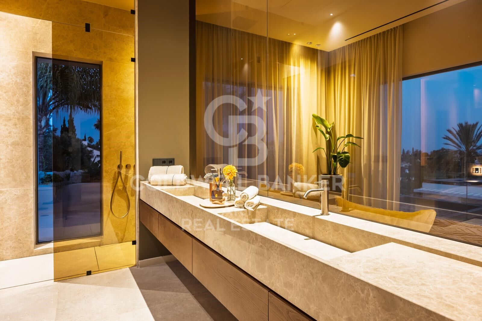 Villa in Marbella, Malaga, Spain 5 bedrooms,  No. 157480