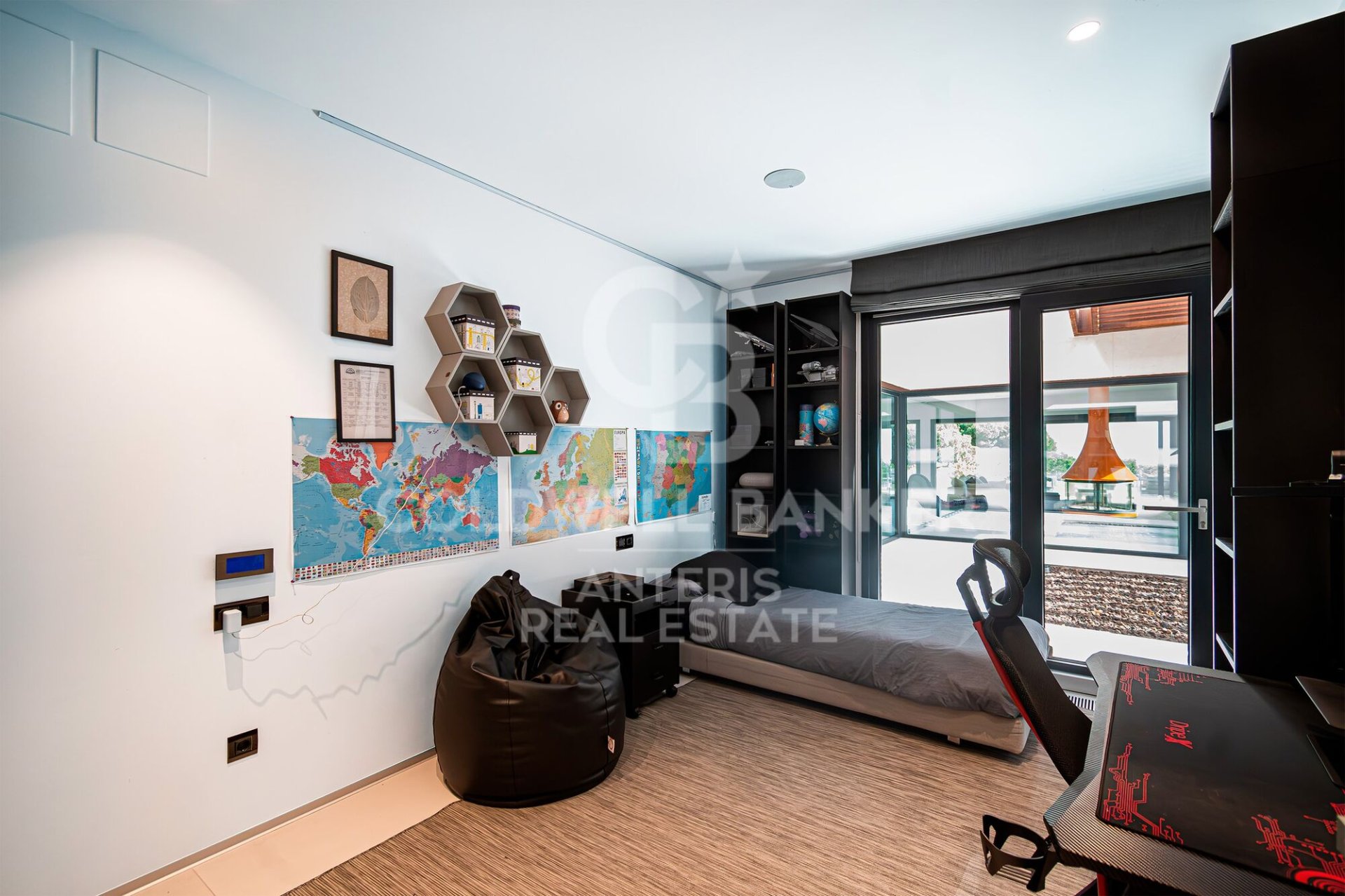 House à Sant Andreu de Llavaneres, Barcelona, Espagne 3 chambres, 463 m2 No. 159944