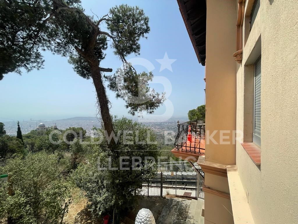Duplex in Barcelona, Spain 3 bedrooms, 125 sq.m. No. 179189
