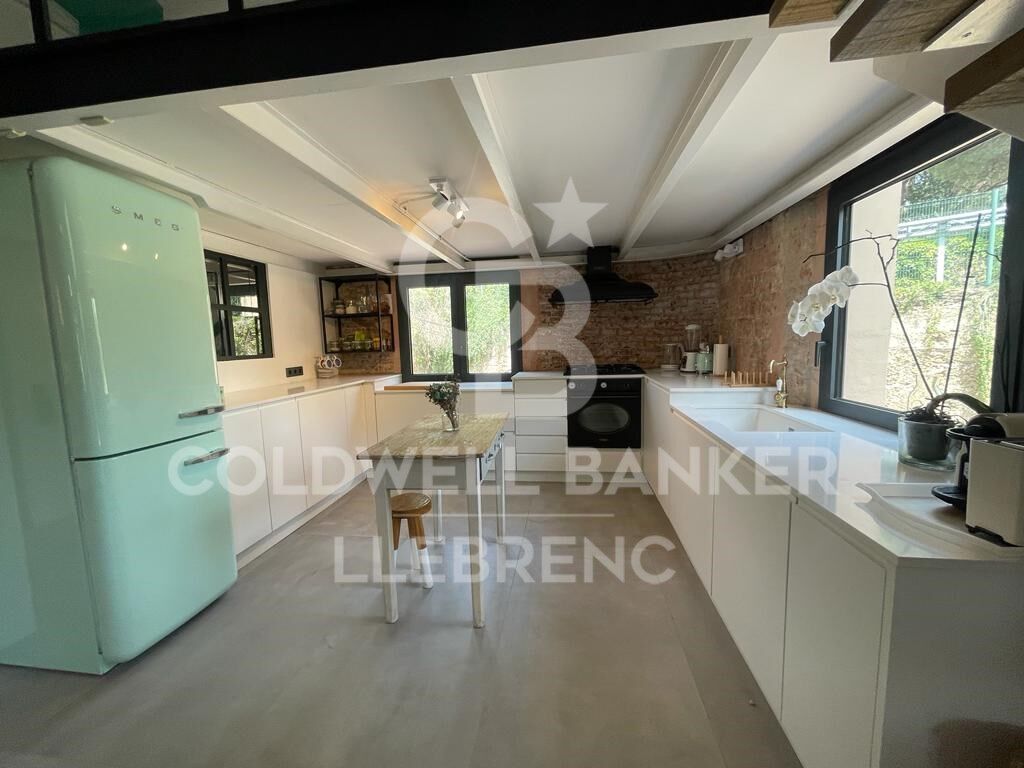 Duplex in Barcelona, Spain 3 bedrooms, 125 sq.m. No. 179189