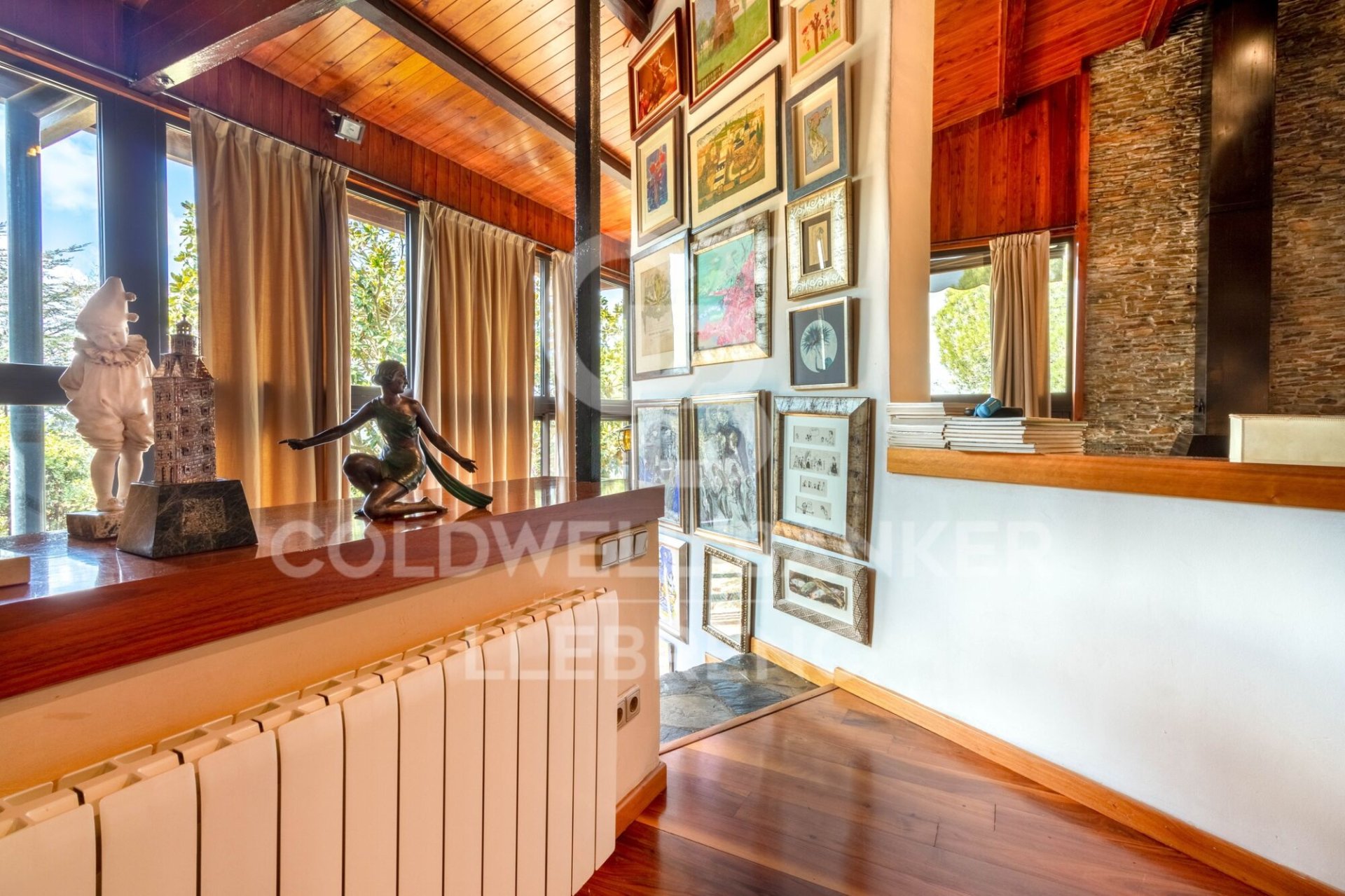 House in Barcelona, Spain 6 bedrooms, 380 sq.m. No. 160431