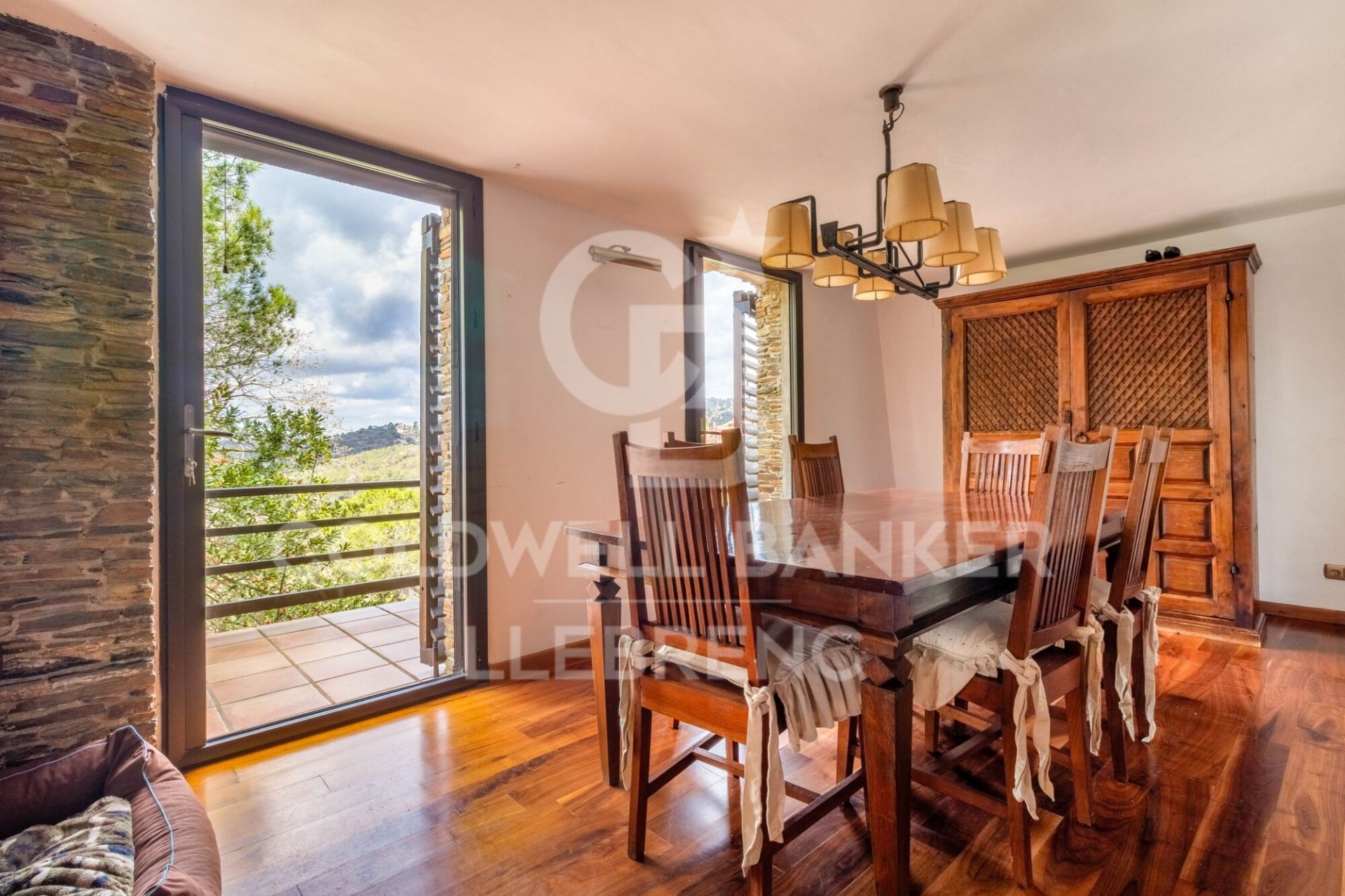 House in Barcelona, Spain 6 bedrooms, 380 sq.m. No. 160431
