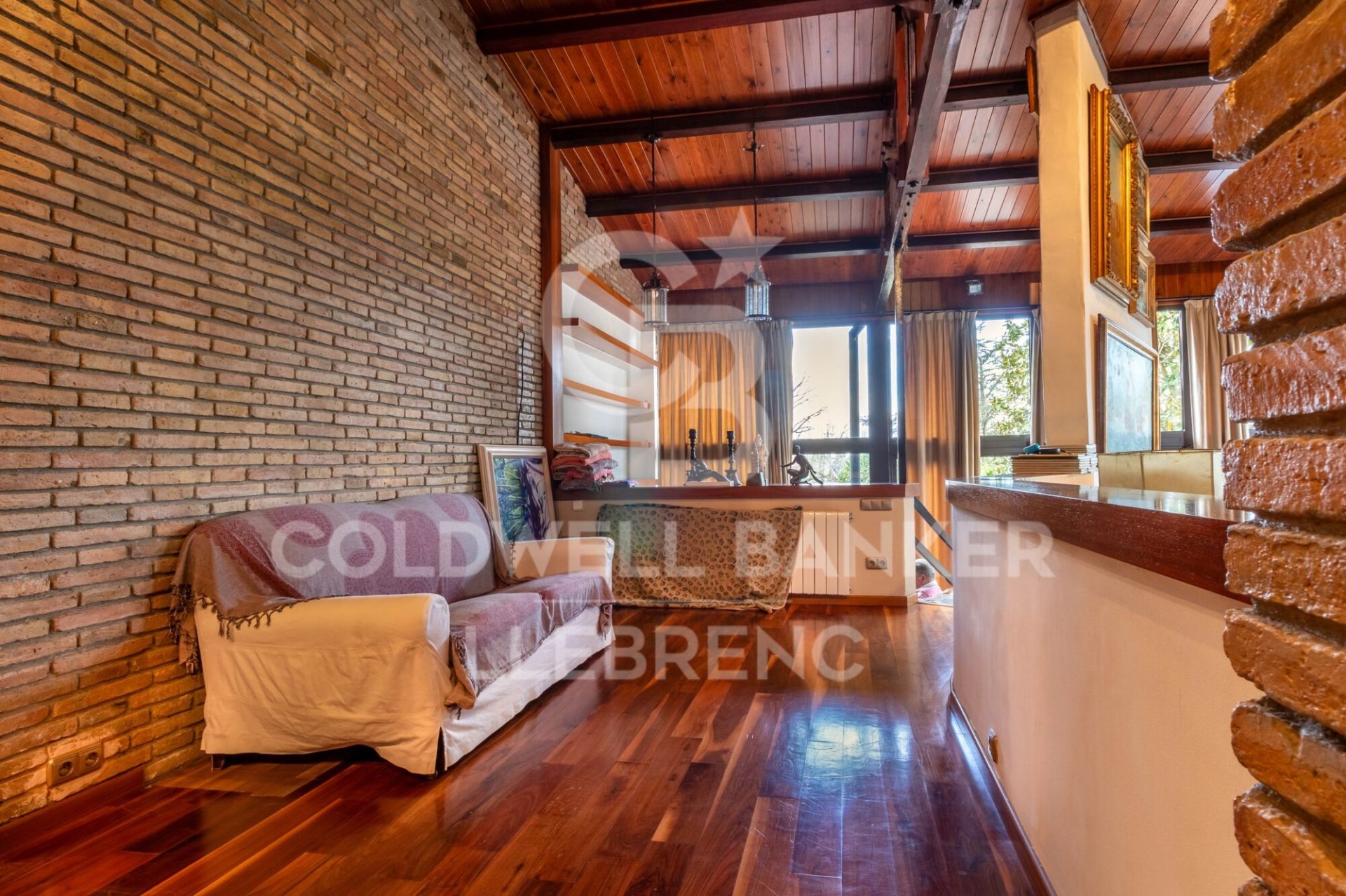 House in Barcelona, Spain 6 bedrooms, 380 sq.m. No. 160431