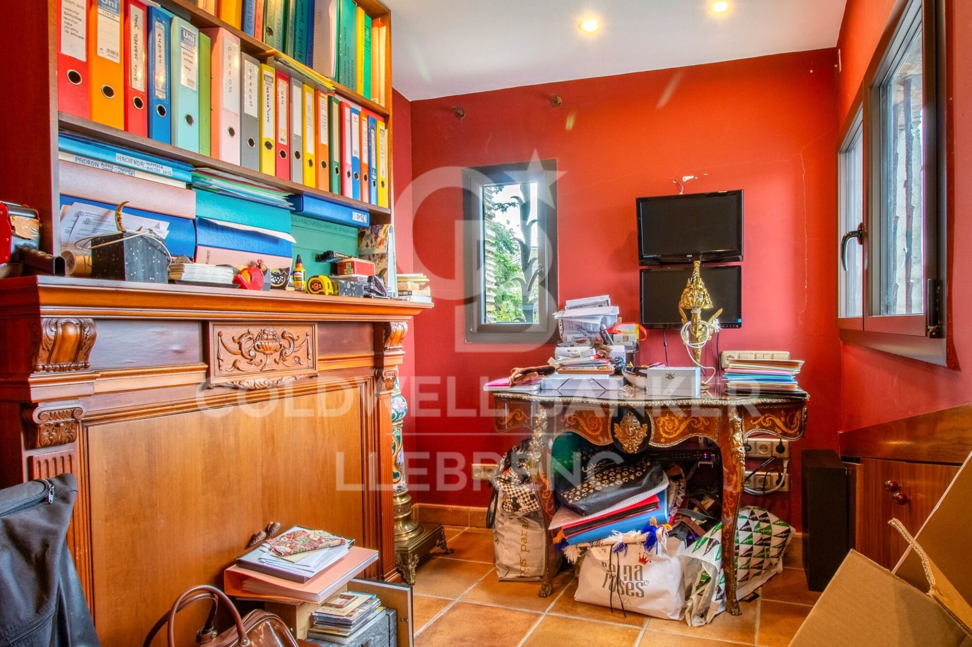 House in Barcelona, Spain 6 bedrooms, 380 sq.m. No. 160431
