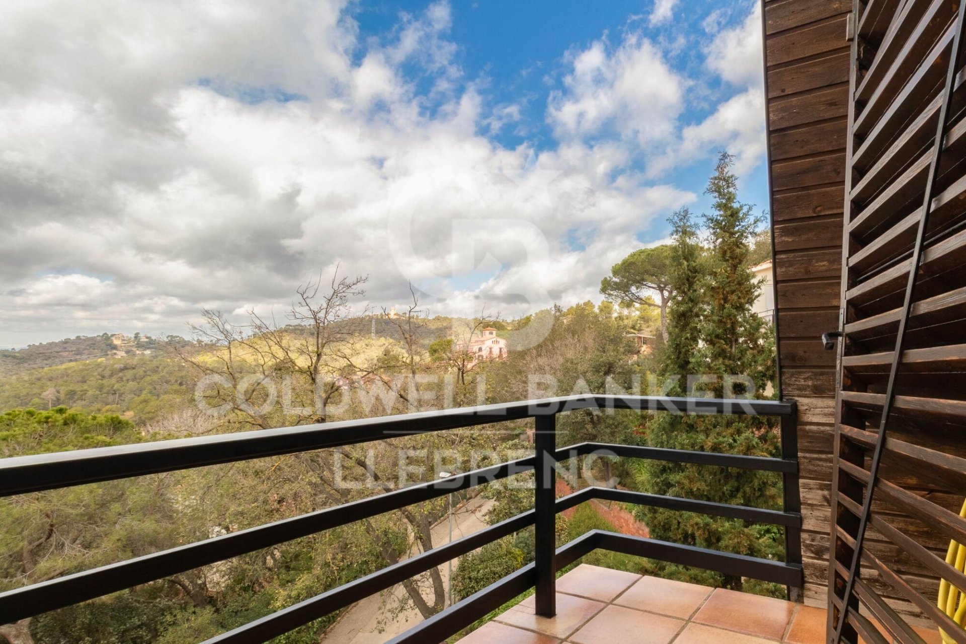 House in Barcelona, Spain 6 bedrooms, 380 sq.m. No. 160431