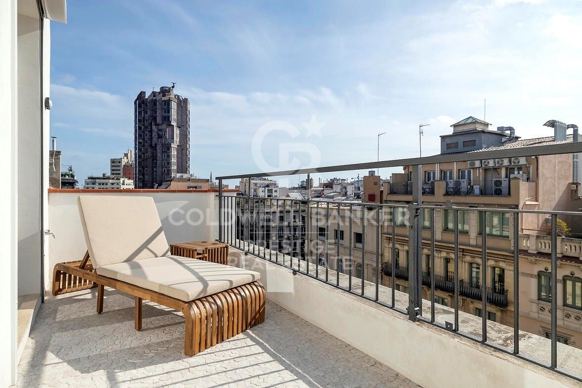 Kattohuoneisto Barcelona, Espanja 3 makuuhuonetta, 150 m2 No. 159455