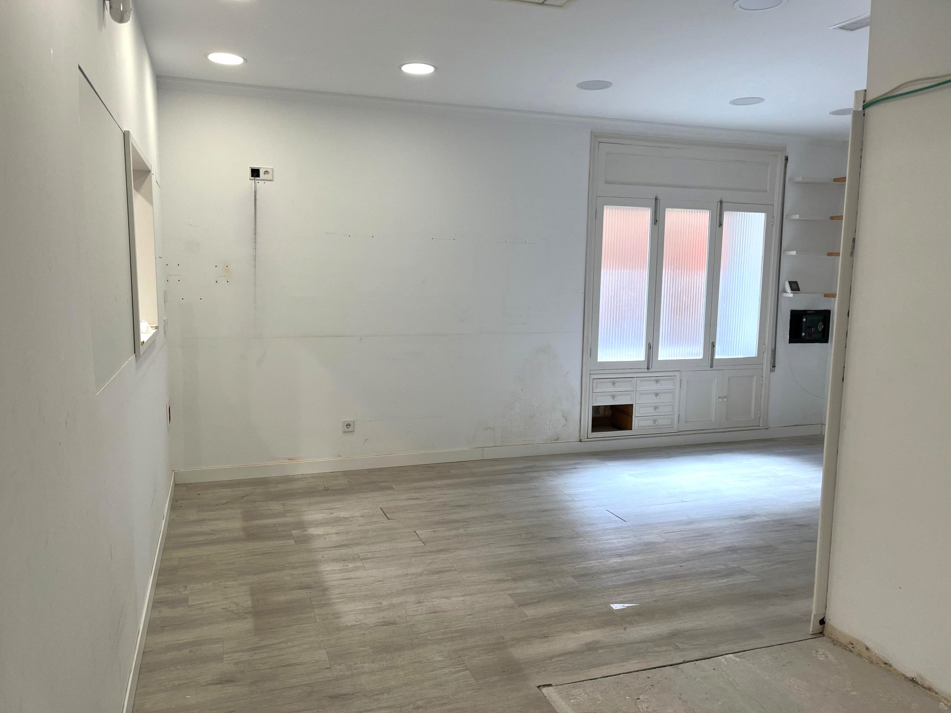 Commercial property à Llucmajor, Mallorca, Espagne 168 m2 No. 137530