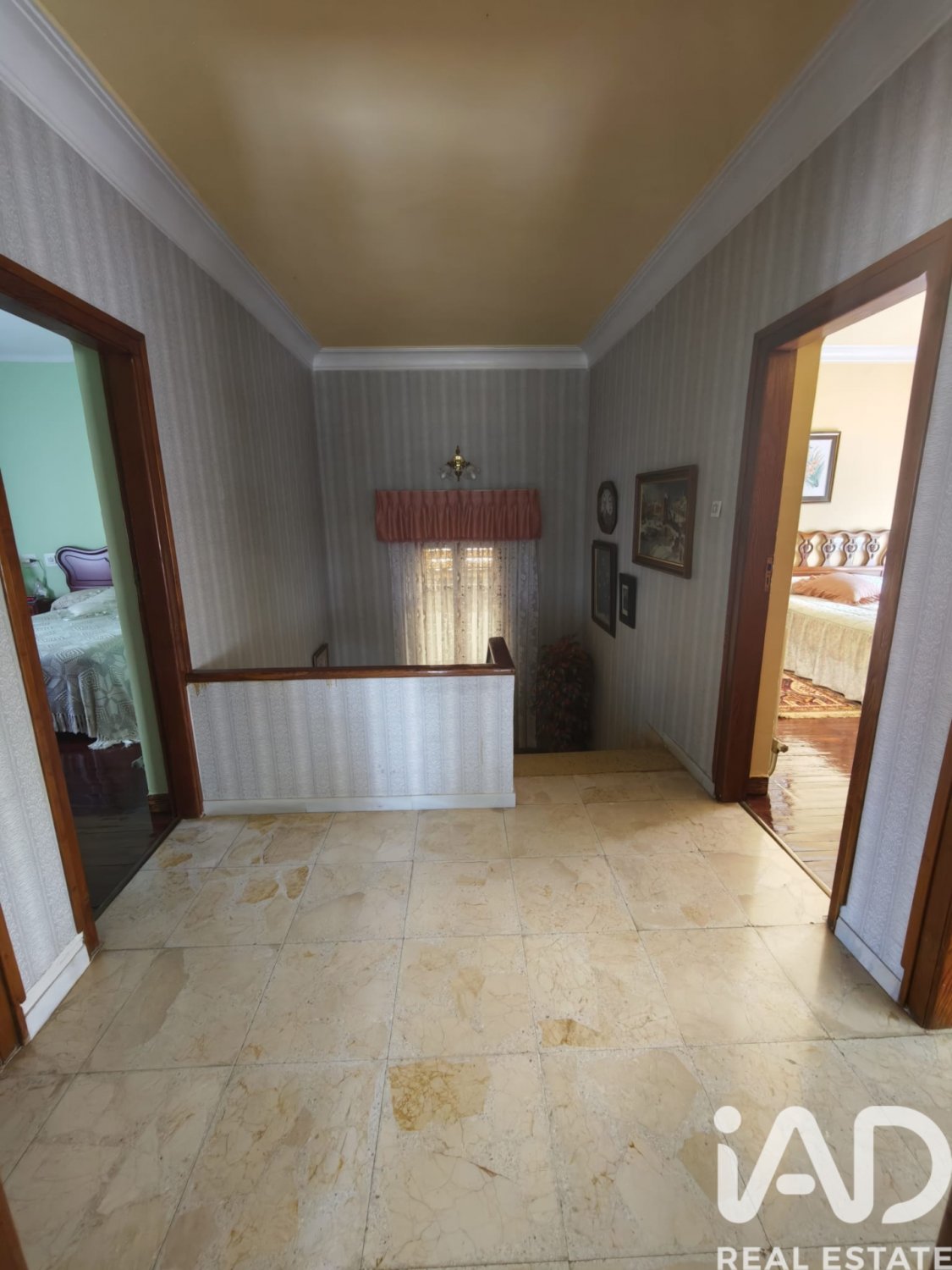 House à Leon, Espagne 6 chambres, 250 m2 No. 188365
