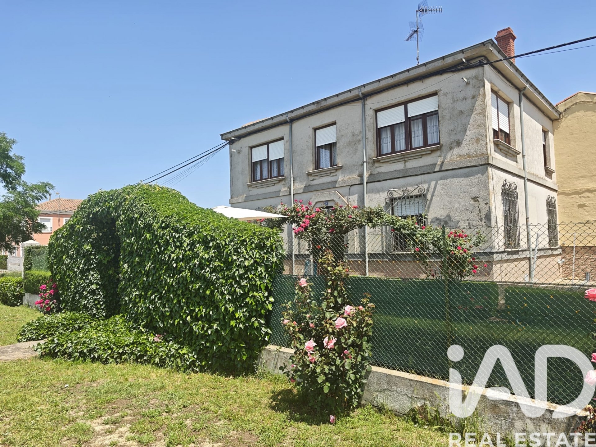 House à Leon, Espagne 6 chambres, 250 m2 No. 188365