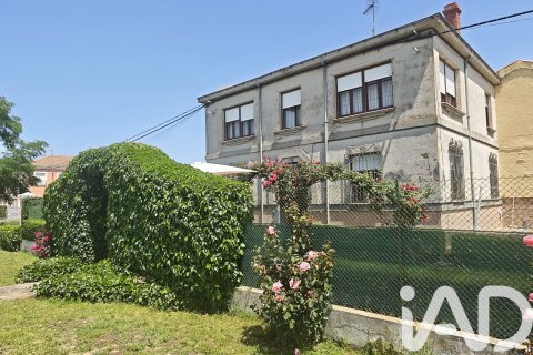 House in Leon, Spain 6 bedrooms, 250 sq.m. No. 188365