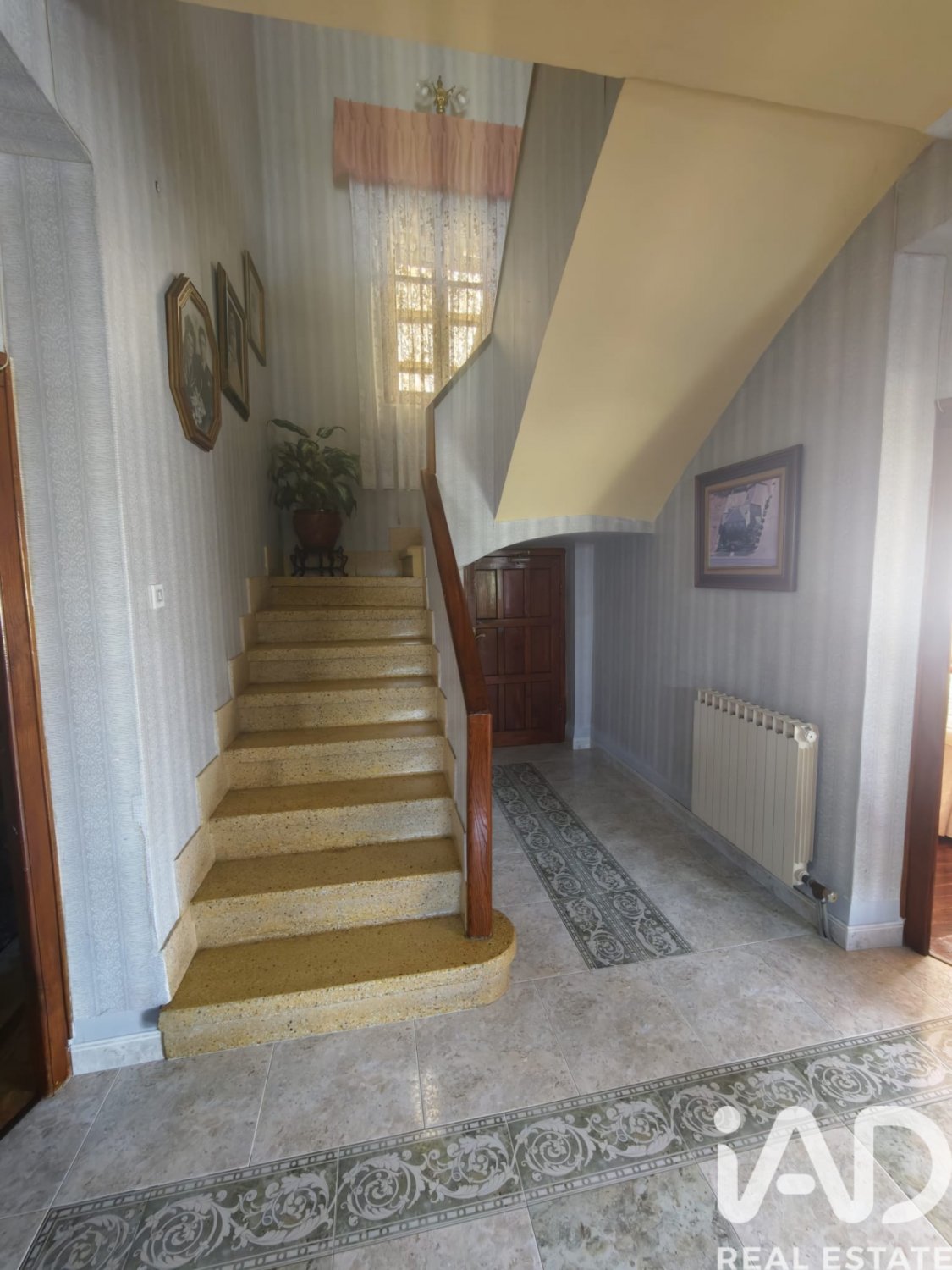 House à Leon, Espagne 6 chambres, 250 m2 No. 188365