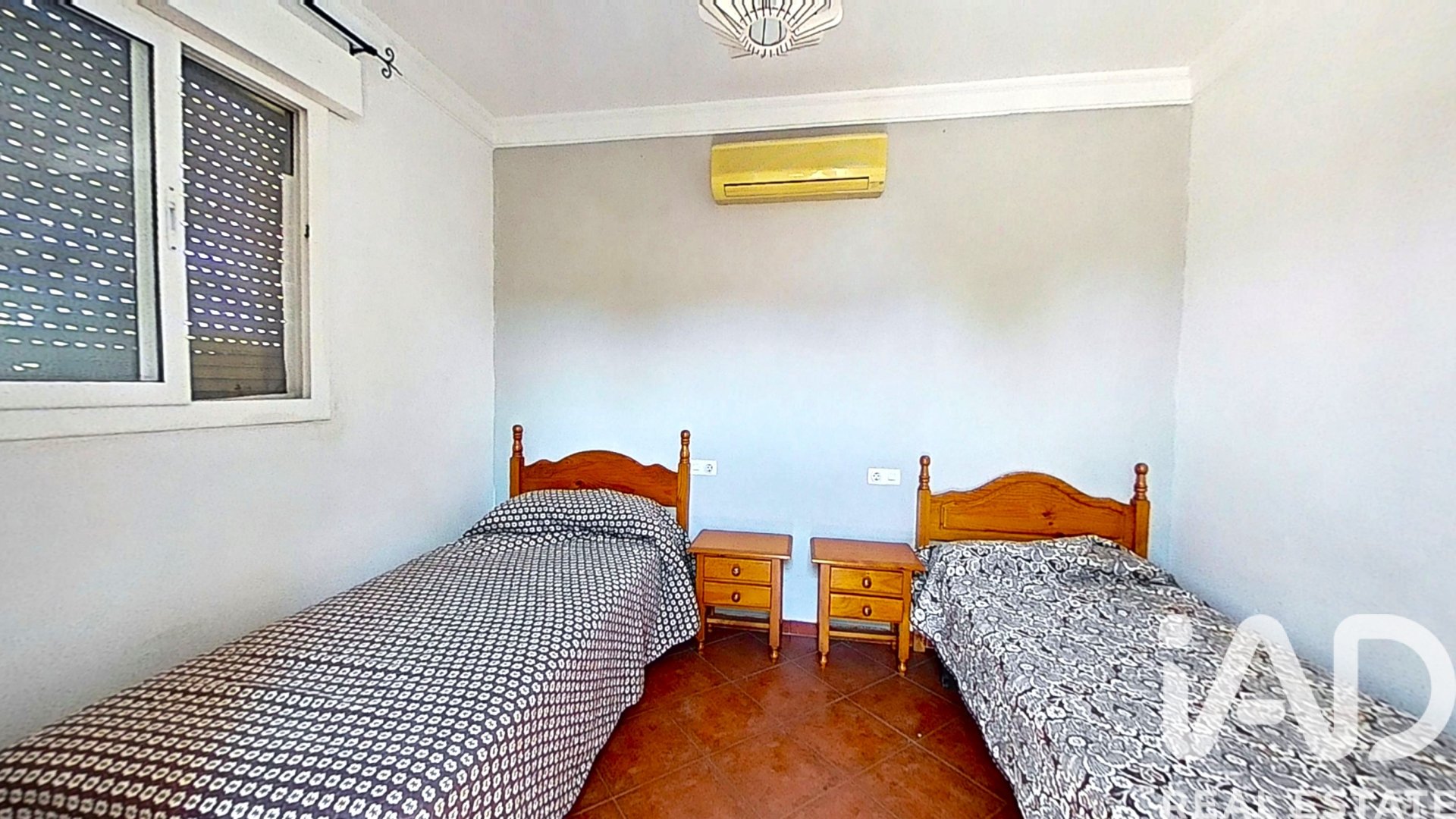 Сasa en Dos Hermanas, Sevilla, España 5 dormitorios, 316 m2 No. 188363