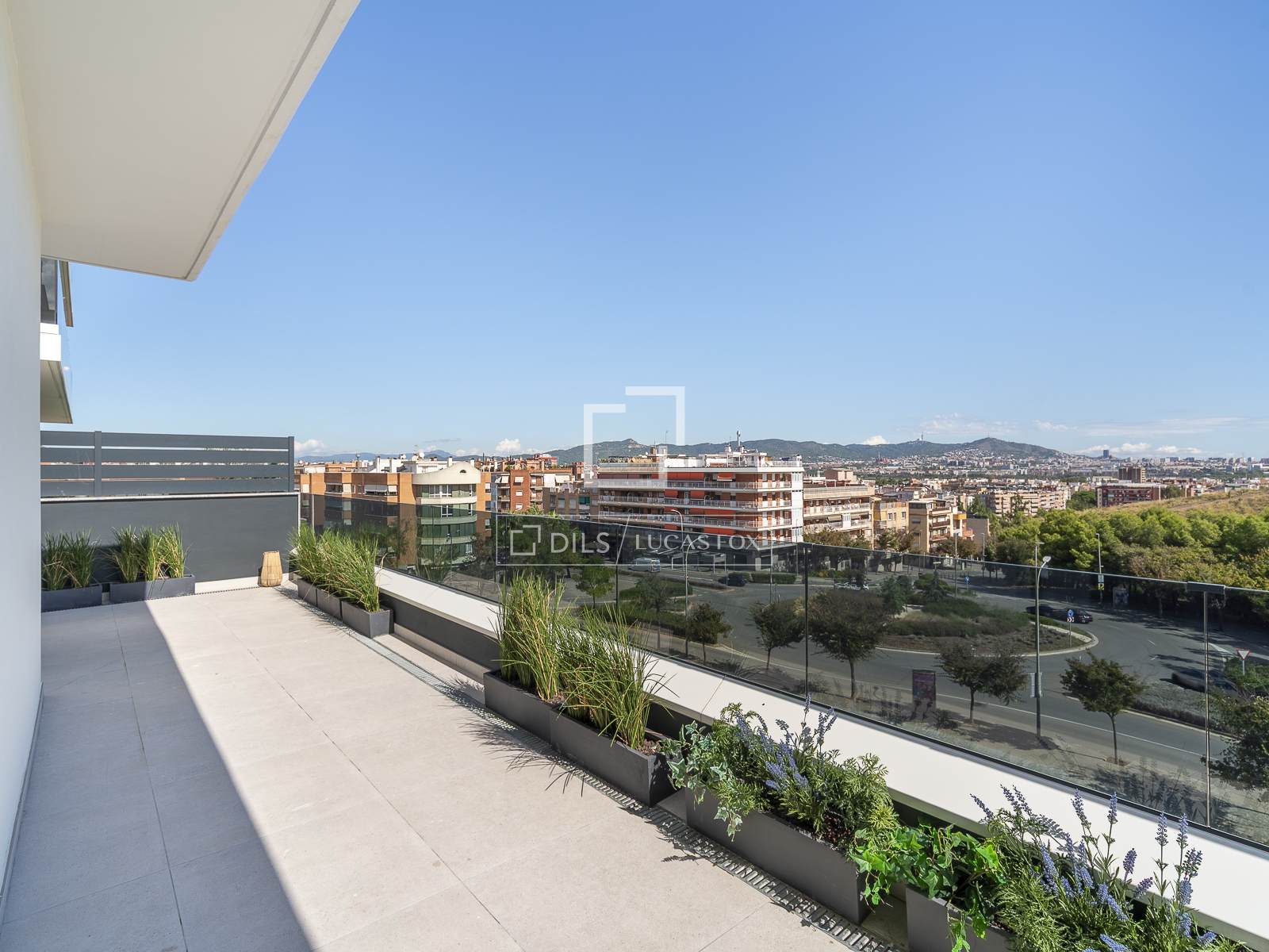 Takvåning i Sant Boi de Llobregat, Barcelona, Spanien 3 sovrum, 101 kvm. Nr. 166799