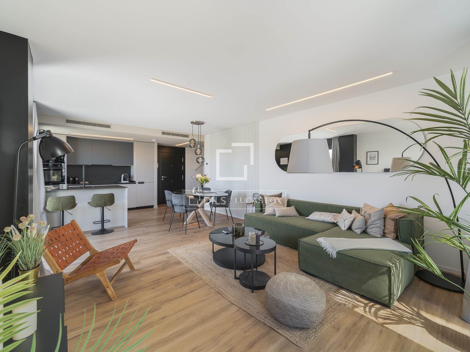 Takvåning i Sant Boi de Llobregat, Barcelona, Spanien 3 sovrum, 101 kvm. Nr. 166799