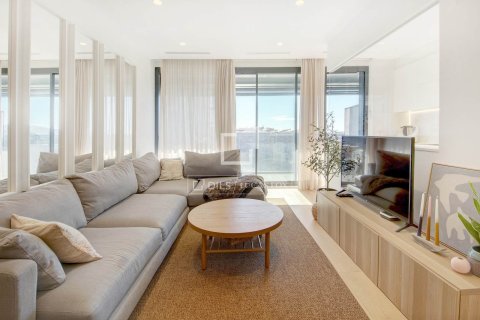 Apartamento en Sant Just Desvern, Barcelona, España 4 dormitorios, 133 m2 No. 166798