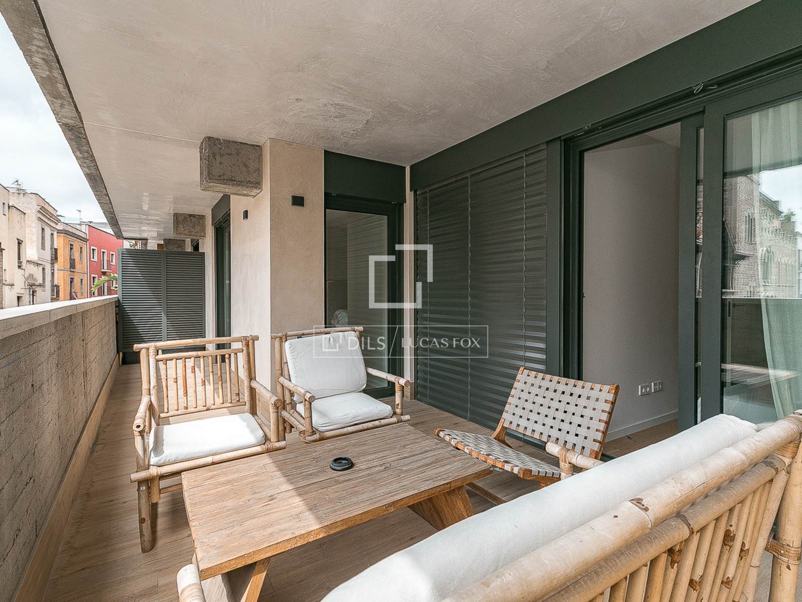 Apartment à Barcelona, Espagne 3 chambres, 109 m2 No. 166796