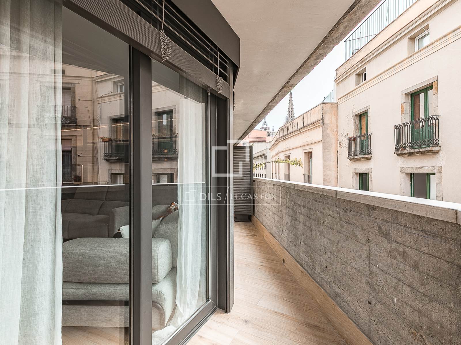 Apartment à Barcelona, Espagne 3 chambres, 109 m2 No. 166796